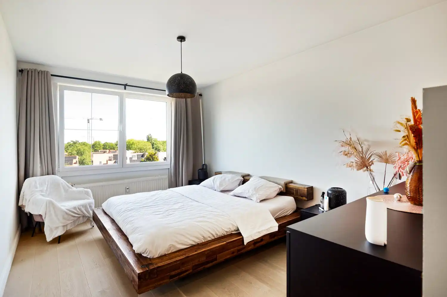 Twee slaapkamer appartement met open leefruimte te Mortsel foto 12