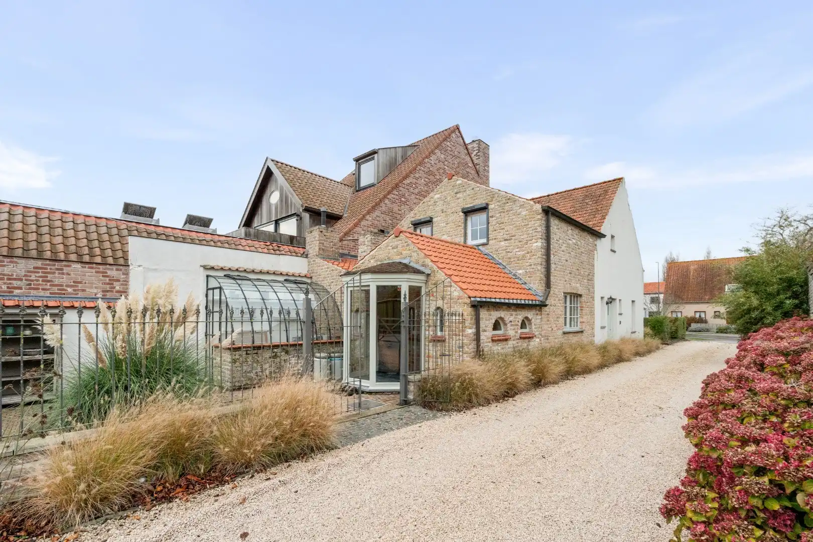 Uiterst charmante halfopen bebouwing met weidse zichten op een perceel van 2012m²  foto 16