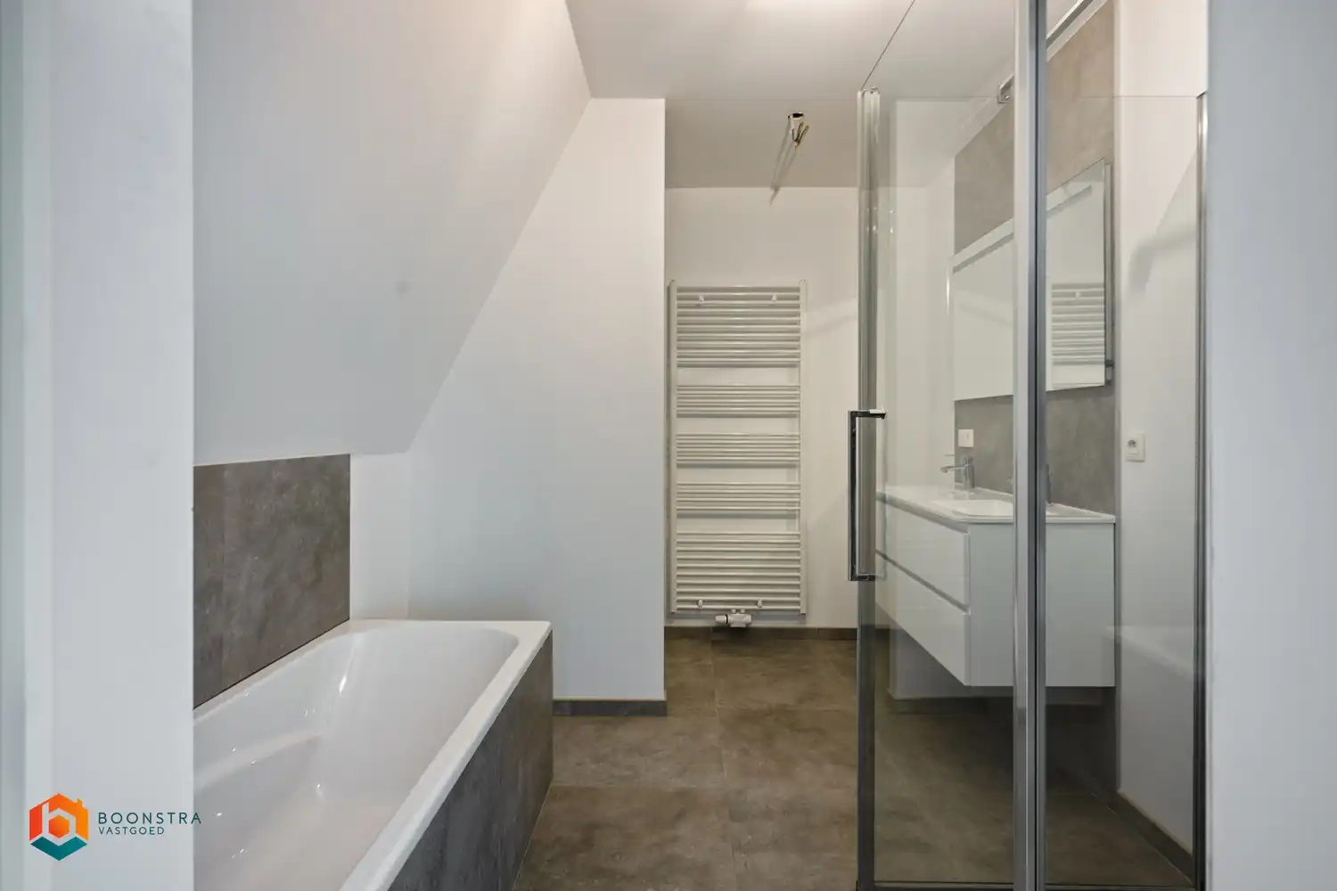 Ruimtelijke industriële loft (+/- 194 m²) met 3 slpkrs foto 23