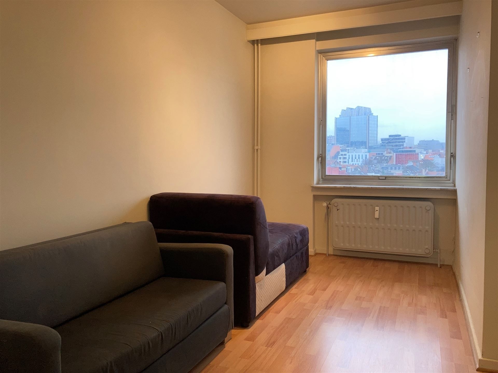 Mooi gemeubeld appartement op de 8de verdieping met een prachtig zicht op de Square foto 18