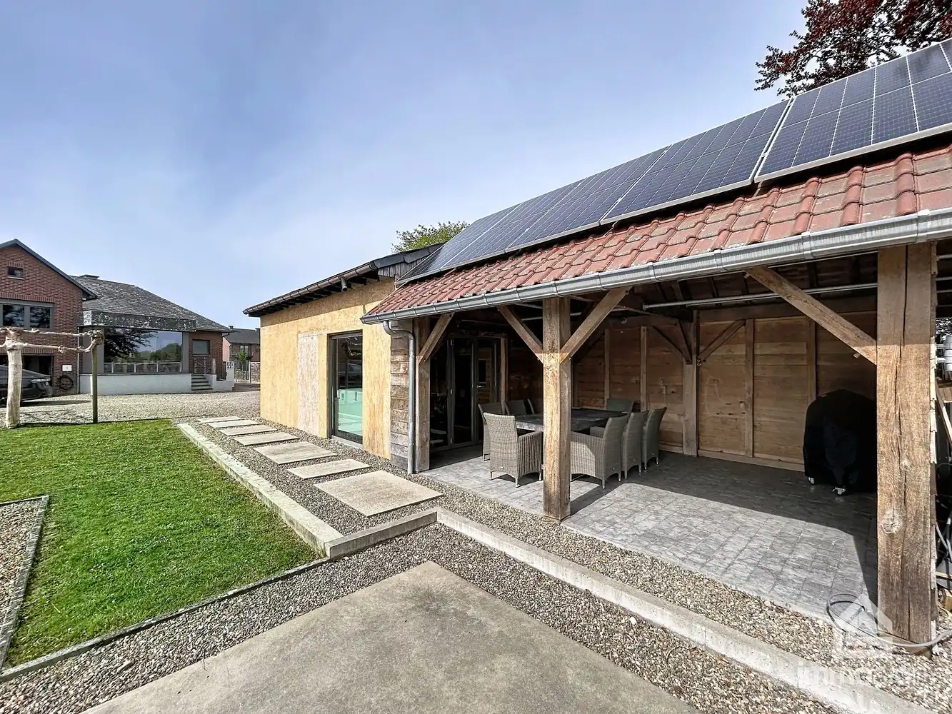 Ruime gezinswoning met drie slaapkamers te Opitter! foto 37