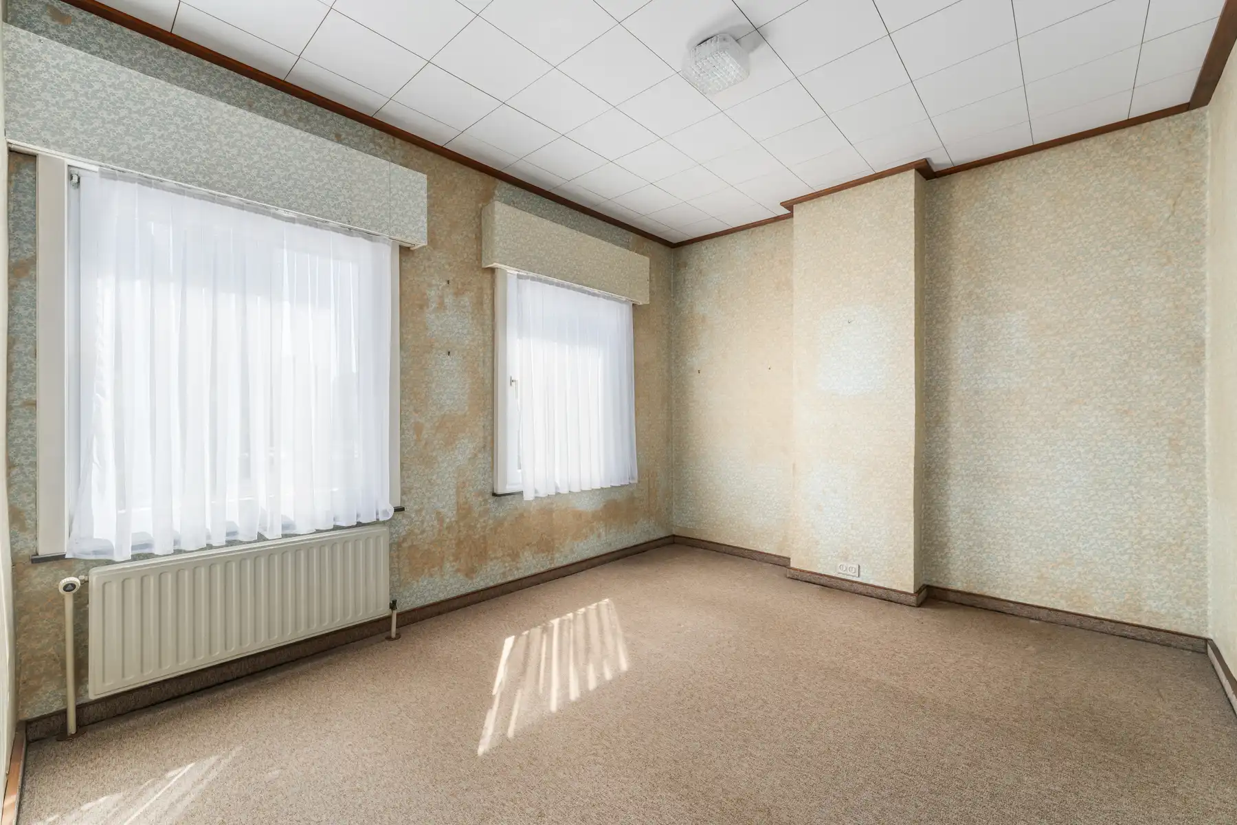 Ruime rijwoning in het stadscentrum foto 18