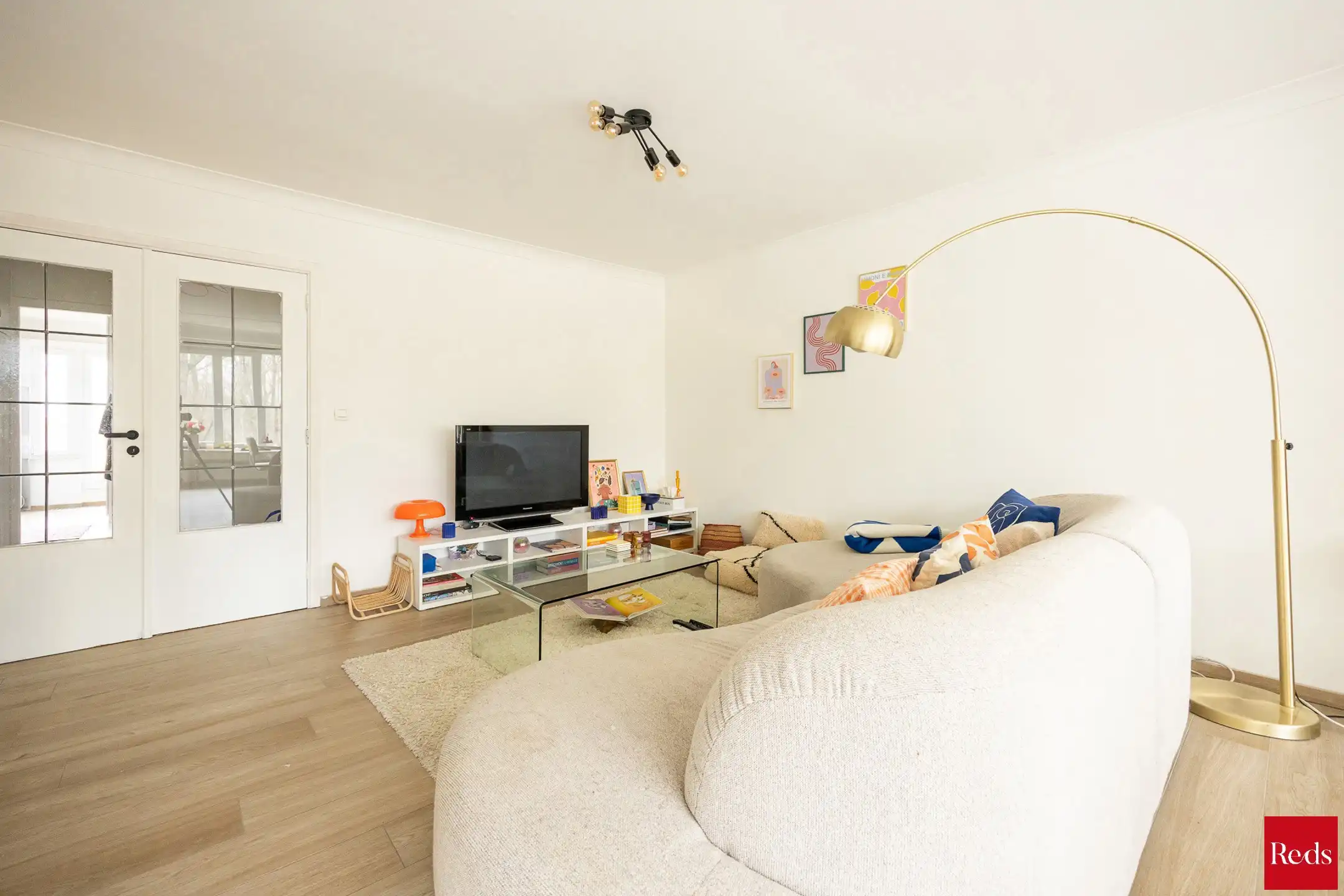 Gerenoveerd appartement nabij een groene omgeving foto 7
