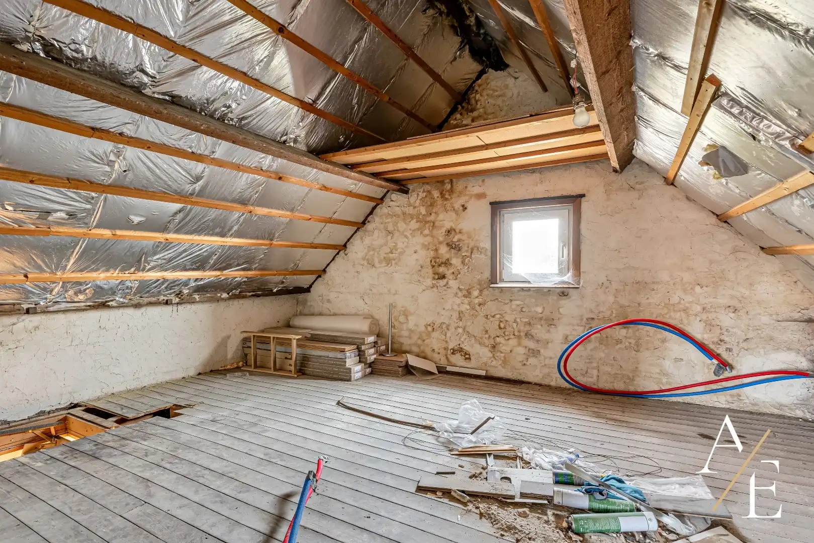 WETTEREN-Instapklare woning met 3 of 5 slpks, én garage! foto 15