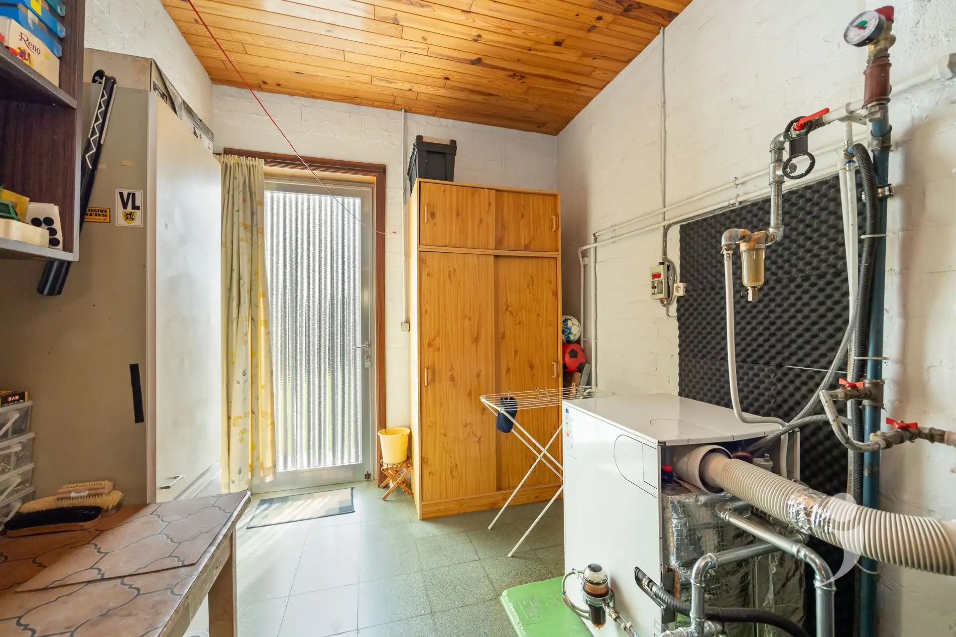 Ruime bungalow op een mooi perceel! foto 22