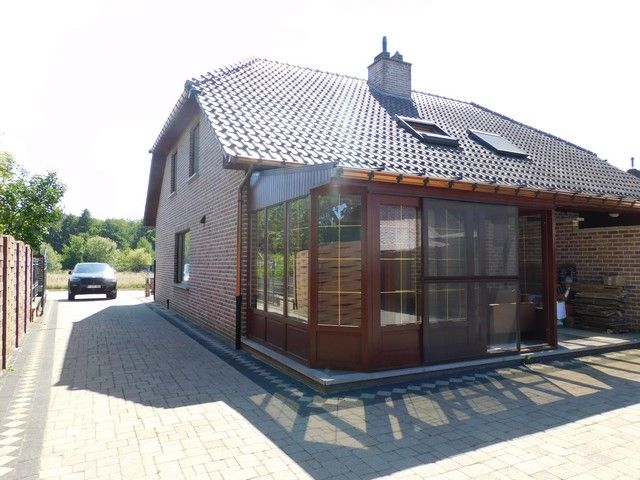 Ruime gezinswoning met 3 slaapkamers en garage foto 16