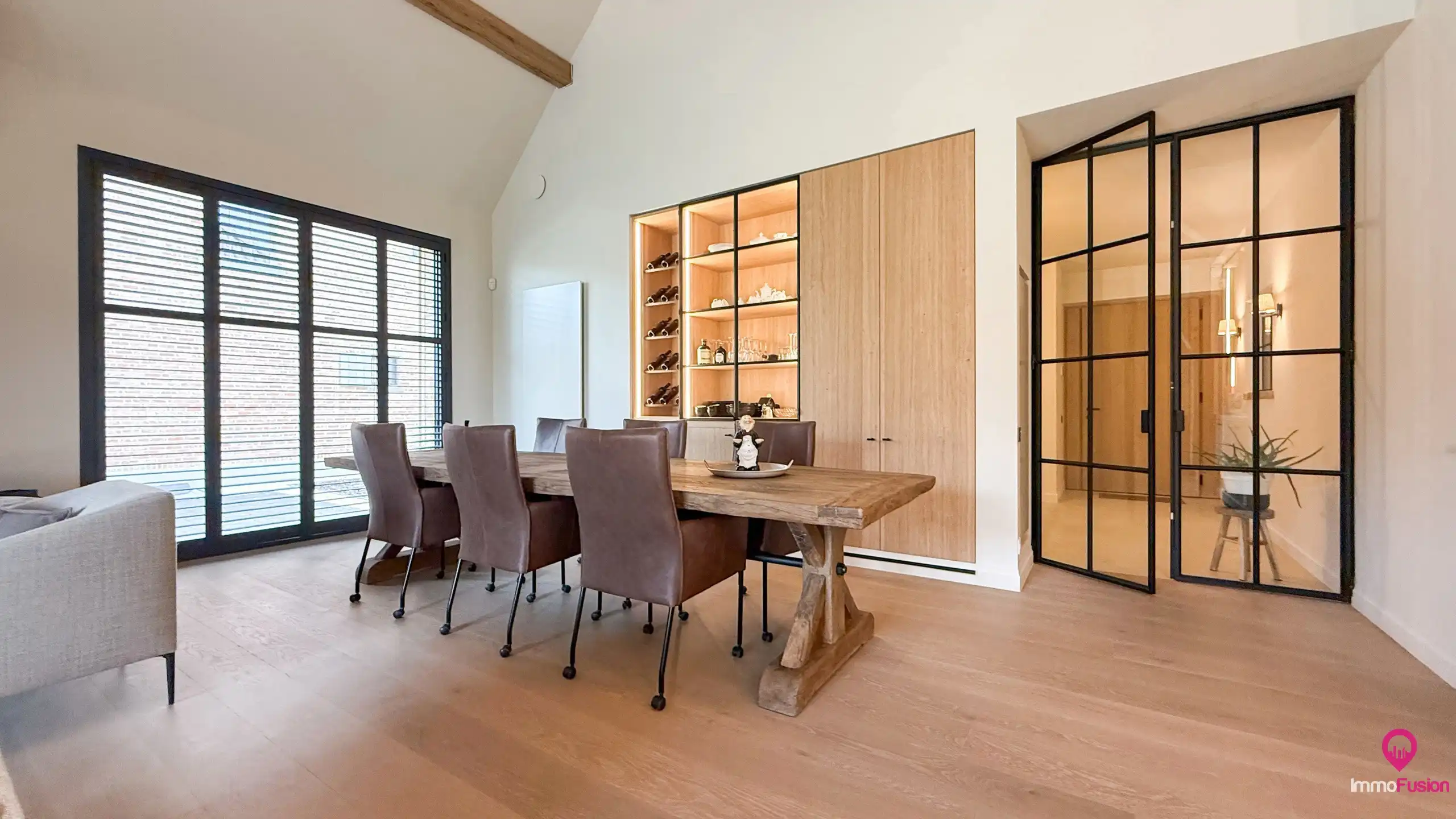 Gelijkvloerse nieuwbouw in pastorijstijl met kelder en lift! foto 7