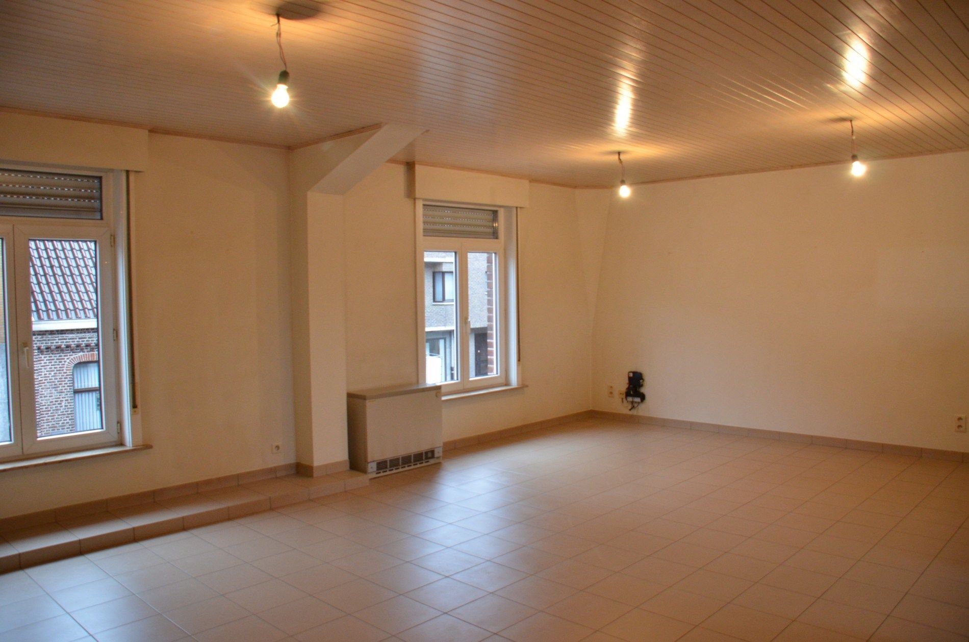 Centraal gelegen appartement met carport te Olsene foto 3