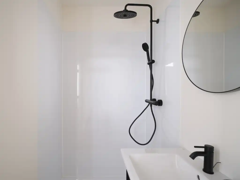 Instapklare en karaktervolle herenwoning (= kantoor) met buitenruimte aan de gegeerde Coupure foto 11