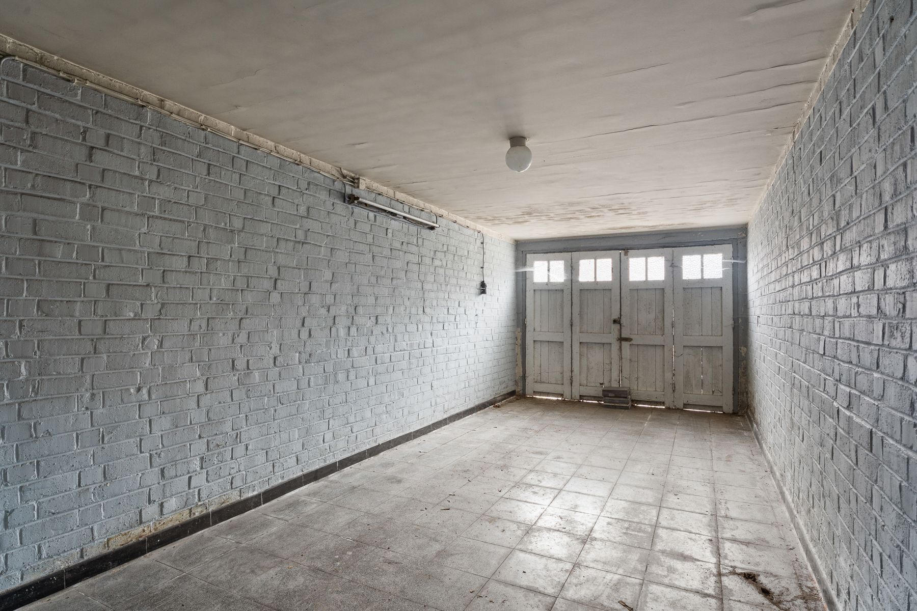 Te renoveren 3 slpk. woning met garage en uitweg foto 20