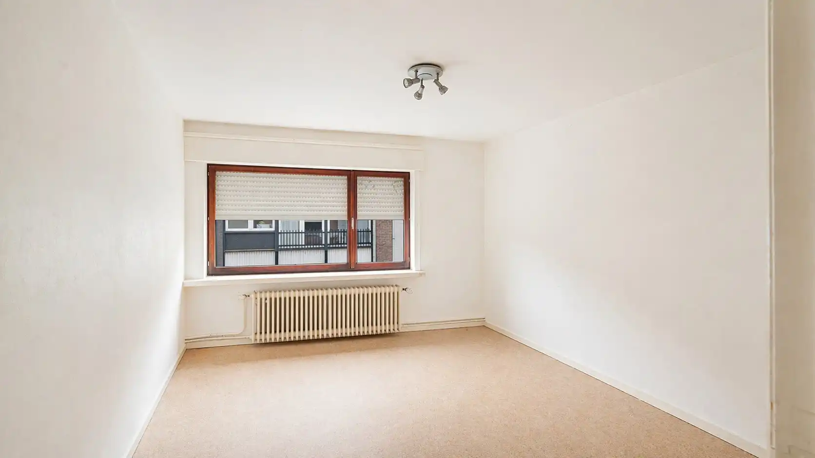 Grote woning met veel potentieel te Heist foto 18