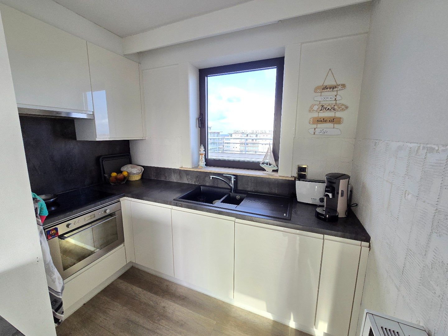 Penthouse 2 slpk's met zeezicht foto 7