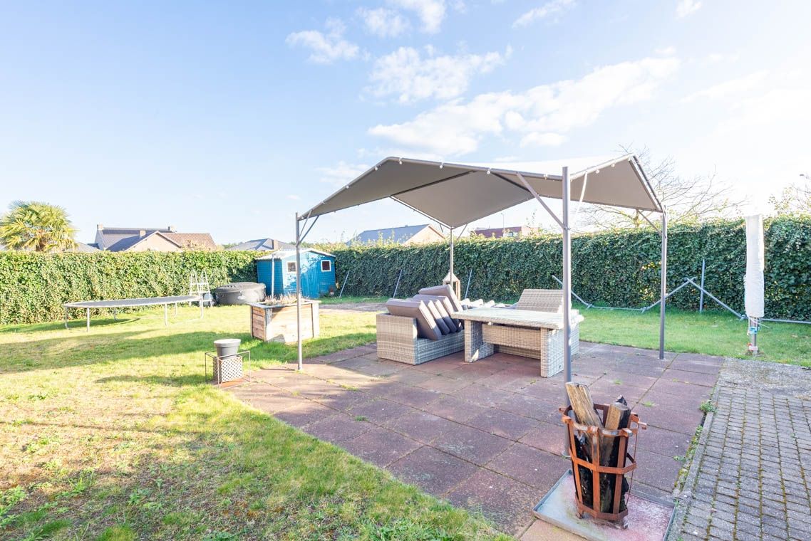 Woning met 3 slaapkamers op mooie locatie, 6are 23ca, dicht aan natuur, centrum en station foto 19