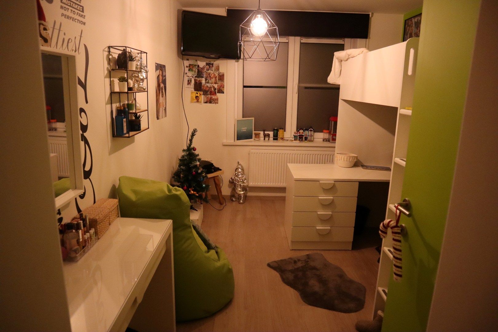 Woning met 3 slaapkamers en magazijn foto 9