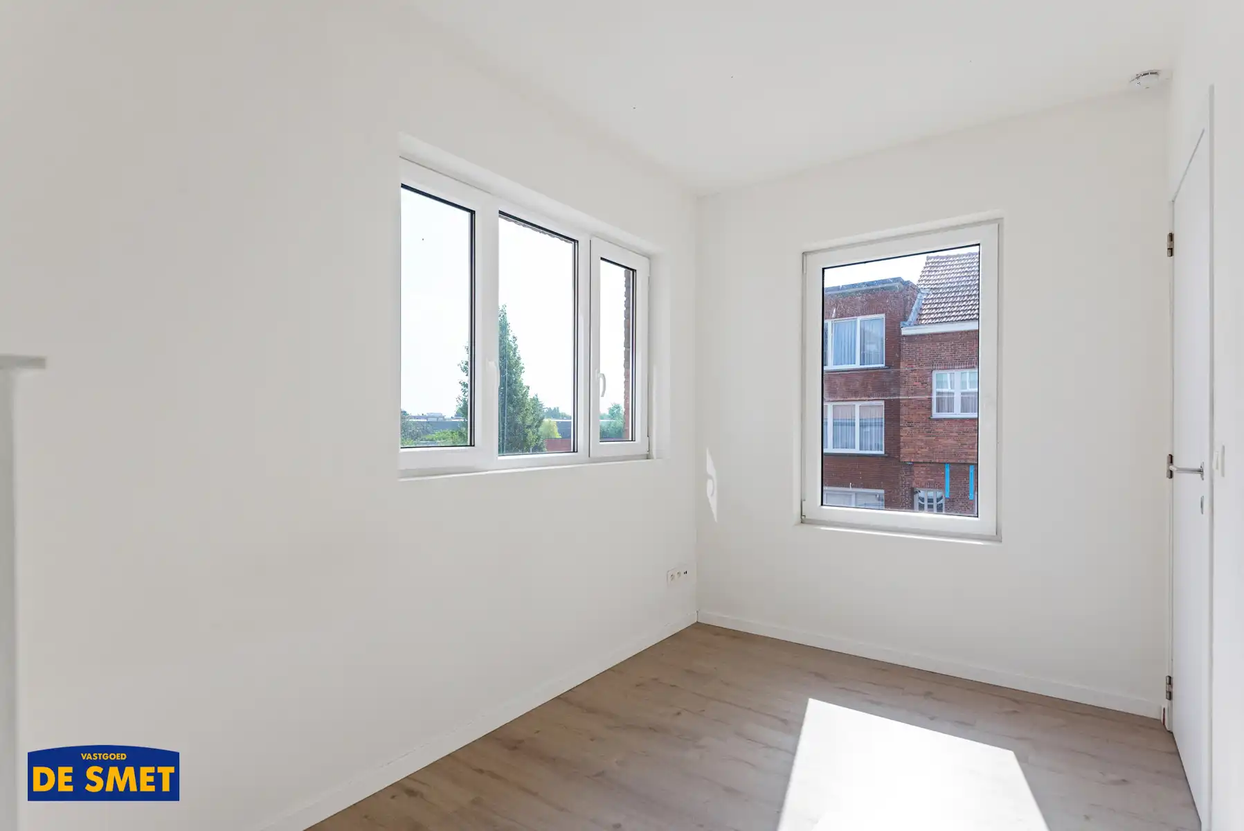 Volledig vernieuwd appartement met achteraan gelegen garage foto 11