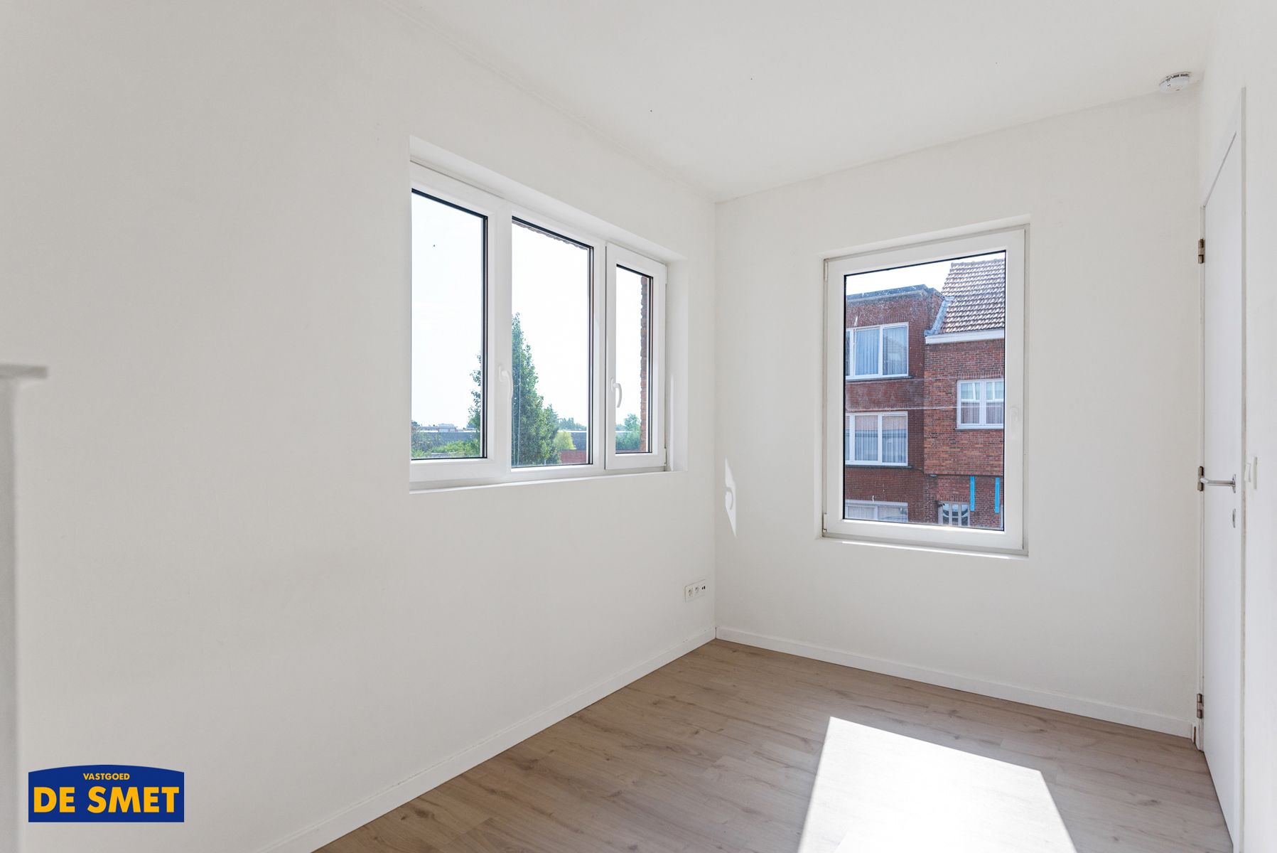 Volledig vernieuwd appartement met achteraan gelegen garage foto 11