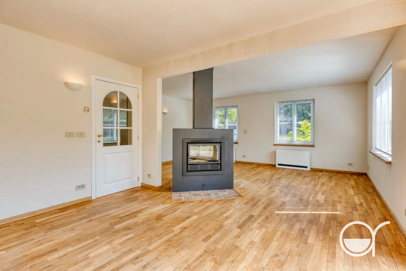 Rustig gelegen villa in doodlopende straat foto 6