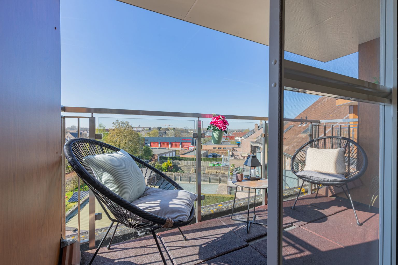 Ruim appartement in Opwijk centrum! foto {{pictureIndex}}