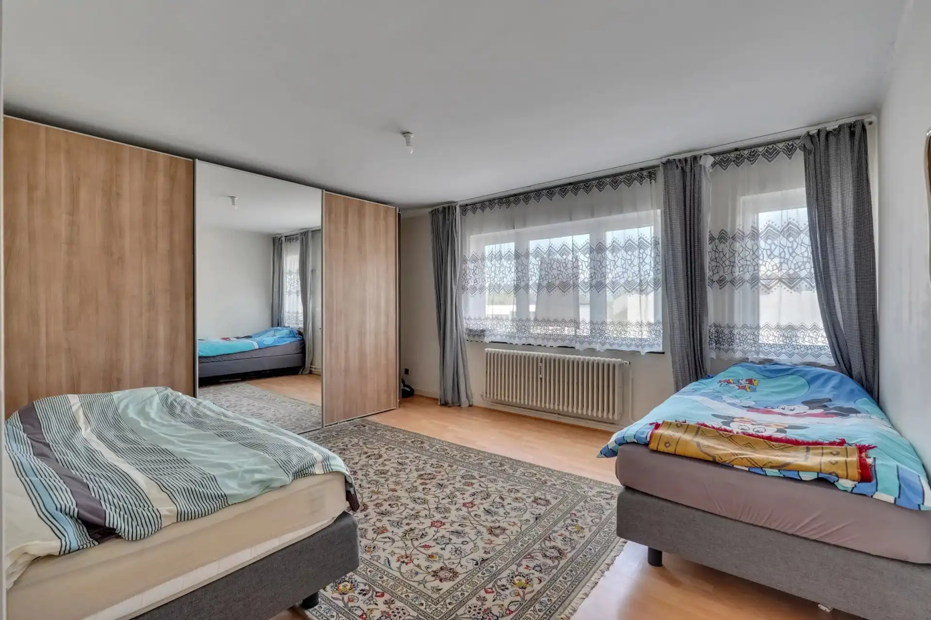 Instapklaar duplex appartement met 3 volwaardige slaapkamers foto 22