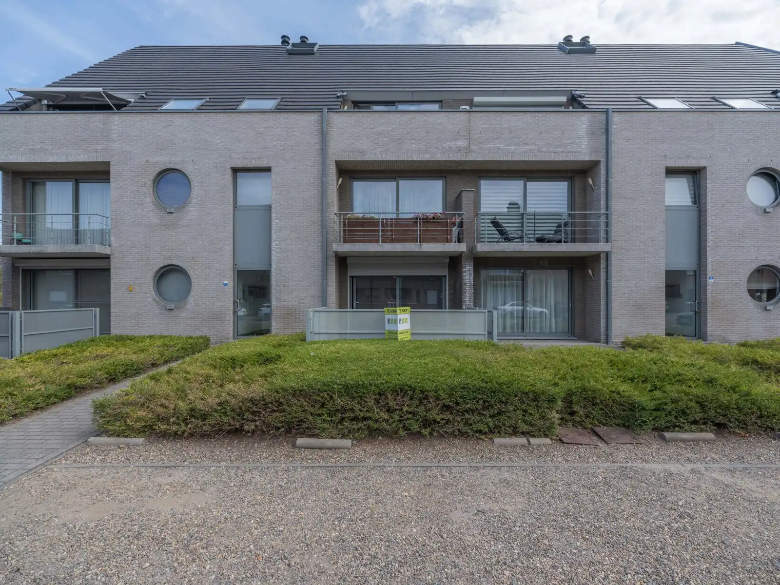 Appartement te koop foto {{pictureIndex}}