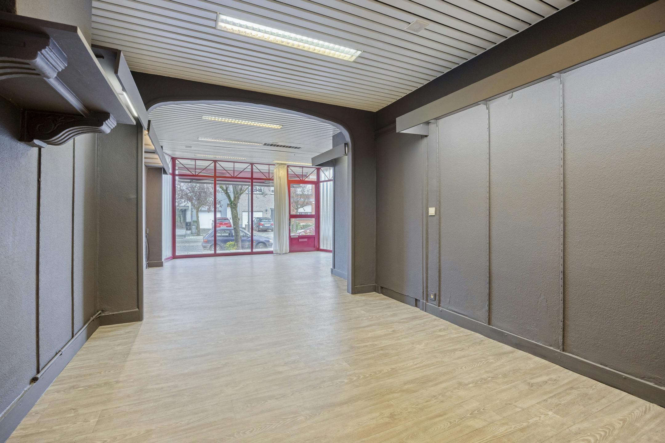 Handelspand te koop Zwaantjeslei Merksem foto 4