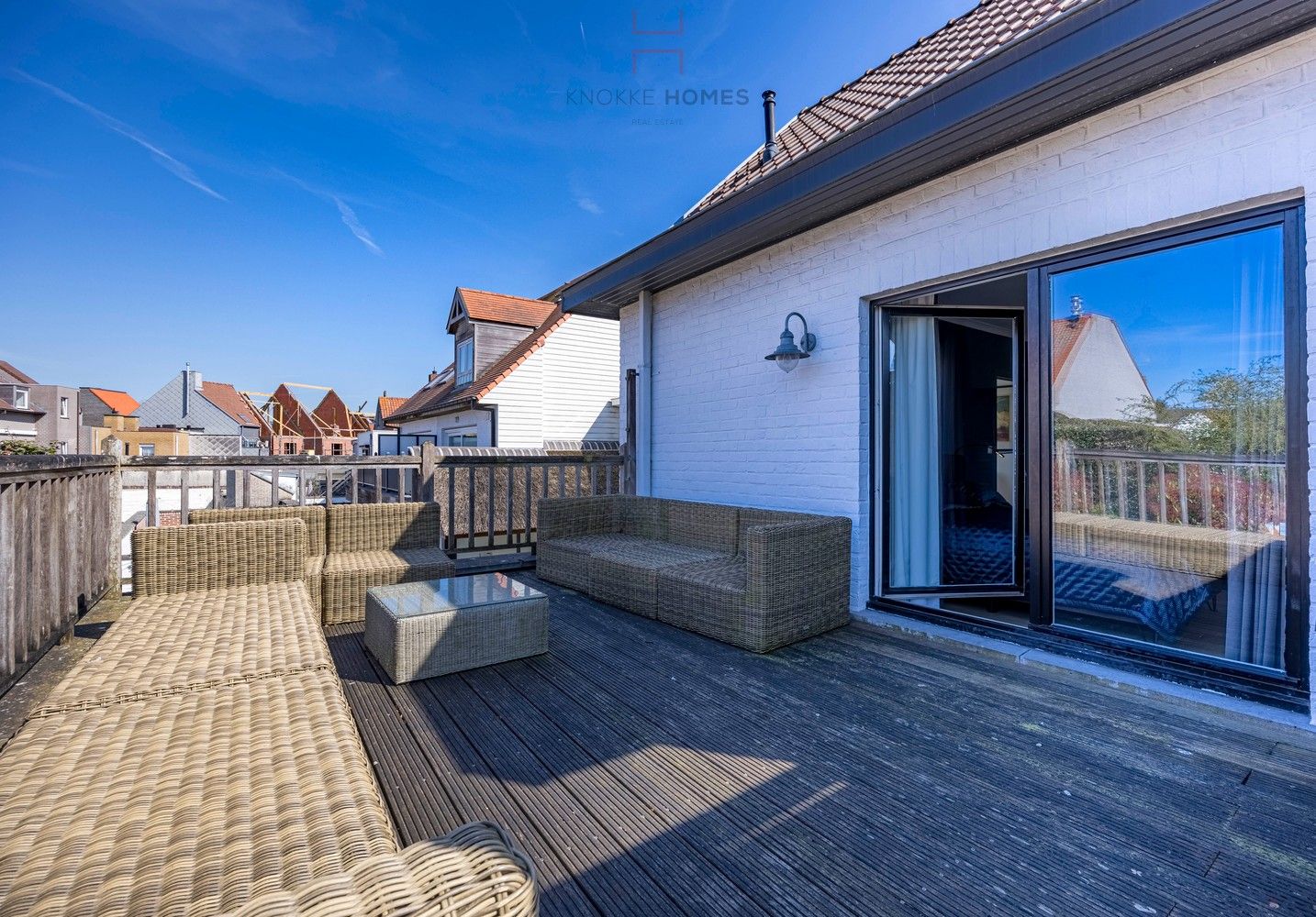 Instapklare halfopen woning in Oud-Knokke met 3 slaapkamers en private parkeerplaats voor twee wagens foto 19