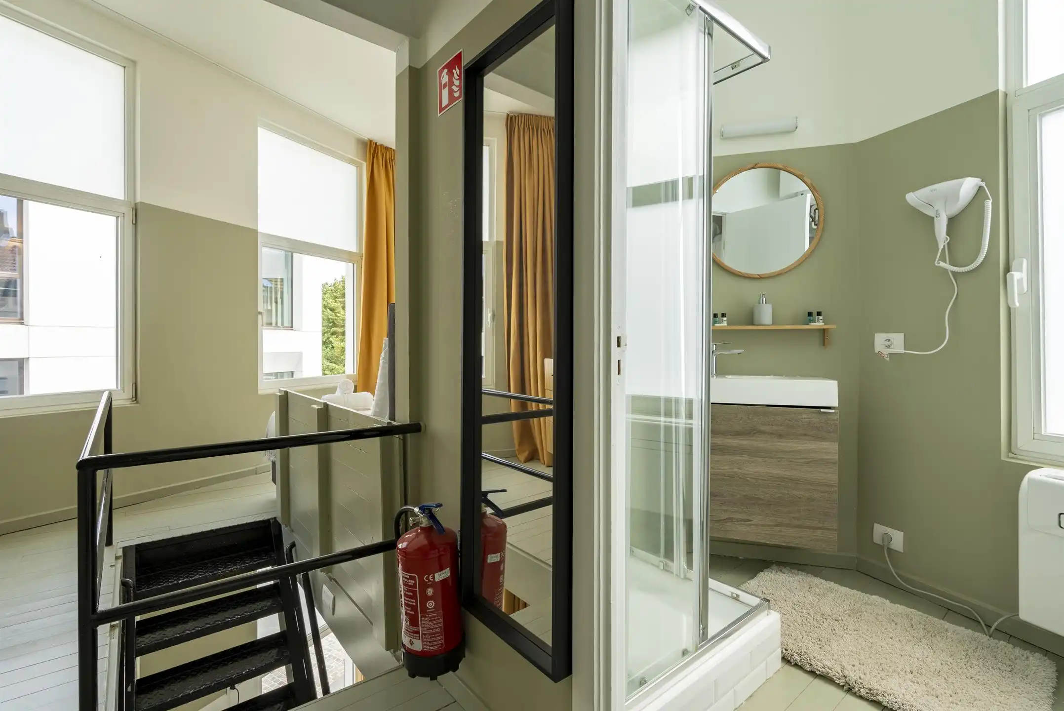 Iconisch hoekpand met drie vergunde duplexen aan het Mechelseplein foto 6