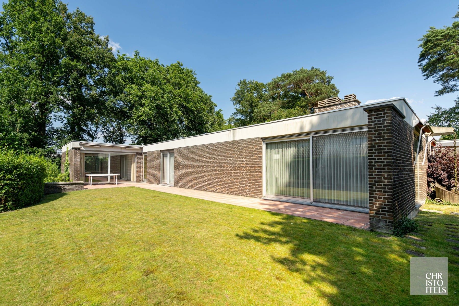 Buitengewone, te renoveren architectuurvilla op 1.834m² in de gegeerde Molenblook! foto 12