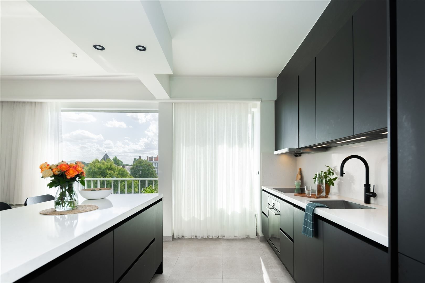 Ruim gerenoveerd appartement (177 m²) met terrassen  foto 9