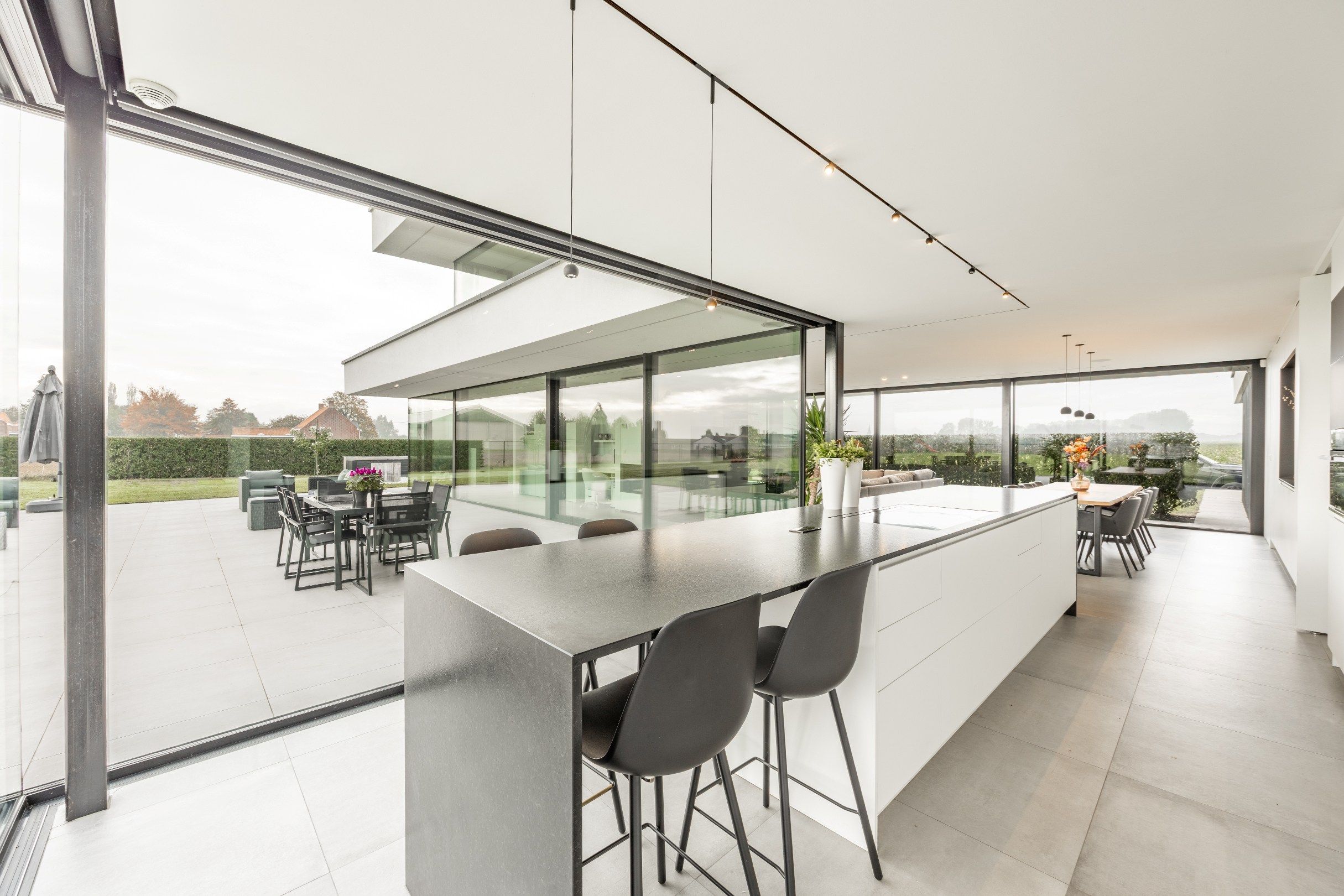 ARCHITECTURALE NIEUWBOUWVILLA OP RUIM LANDELIJK DOMEIN foto 14
