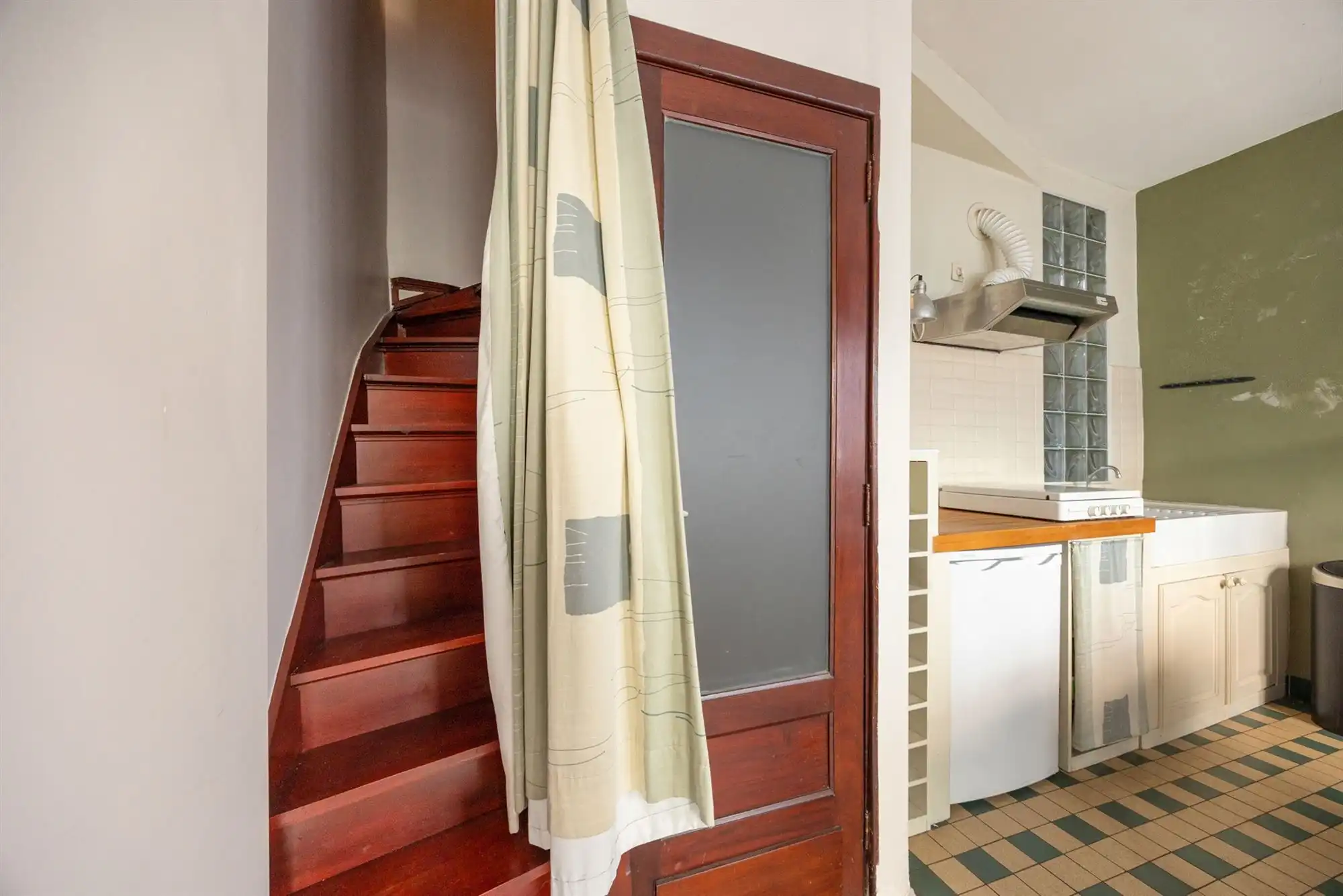 Te renoveren stadswoning nabij de Kruidtuin in Mechelen foto 4