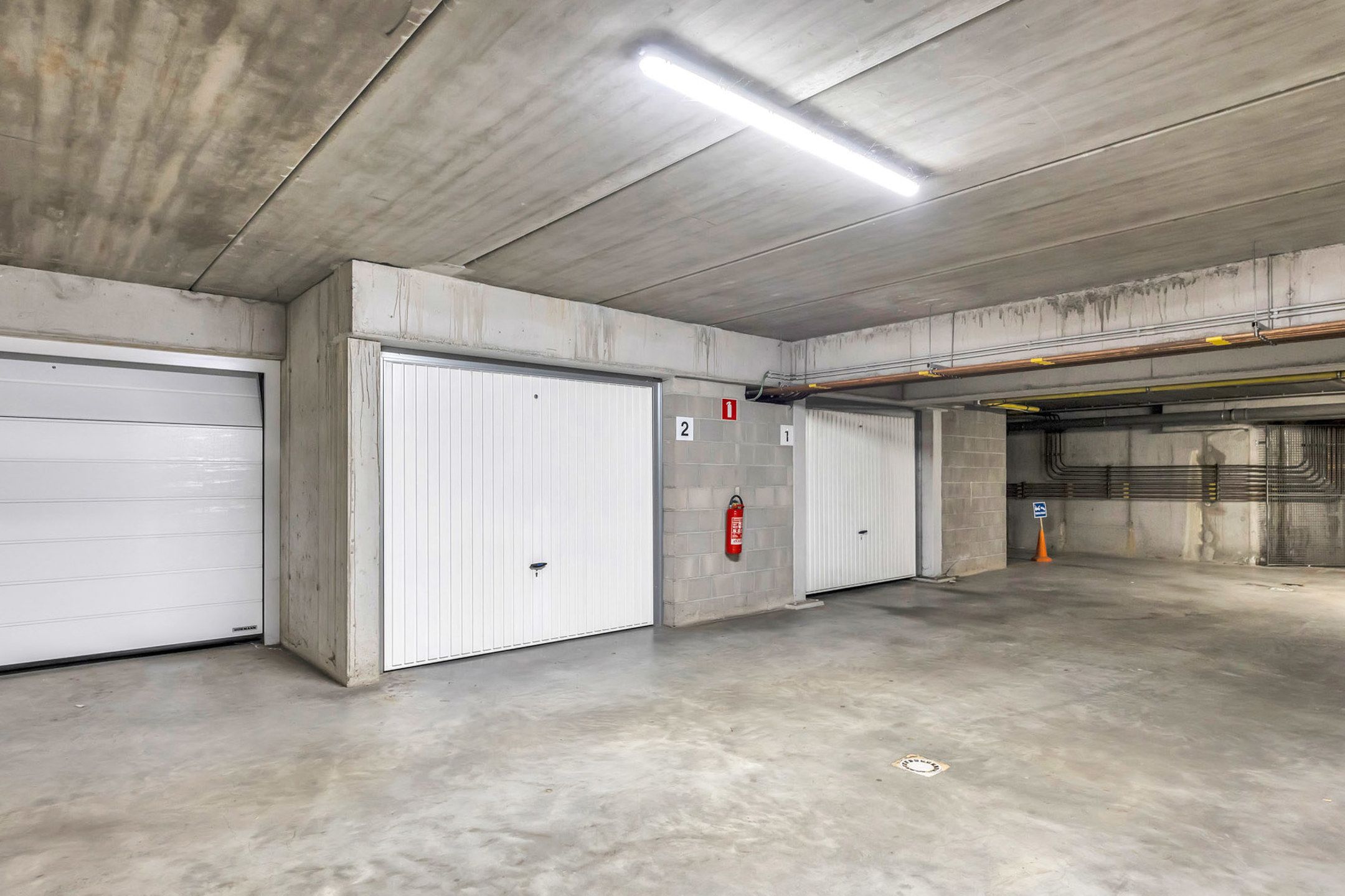 Instapklaar appartement met terras en garage op centrale ligging foto 20