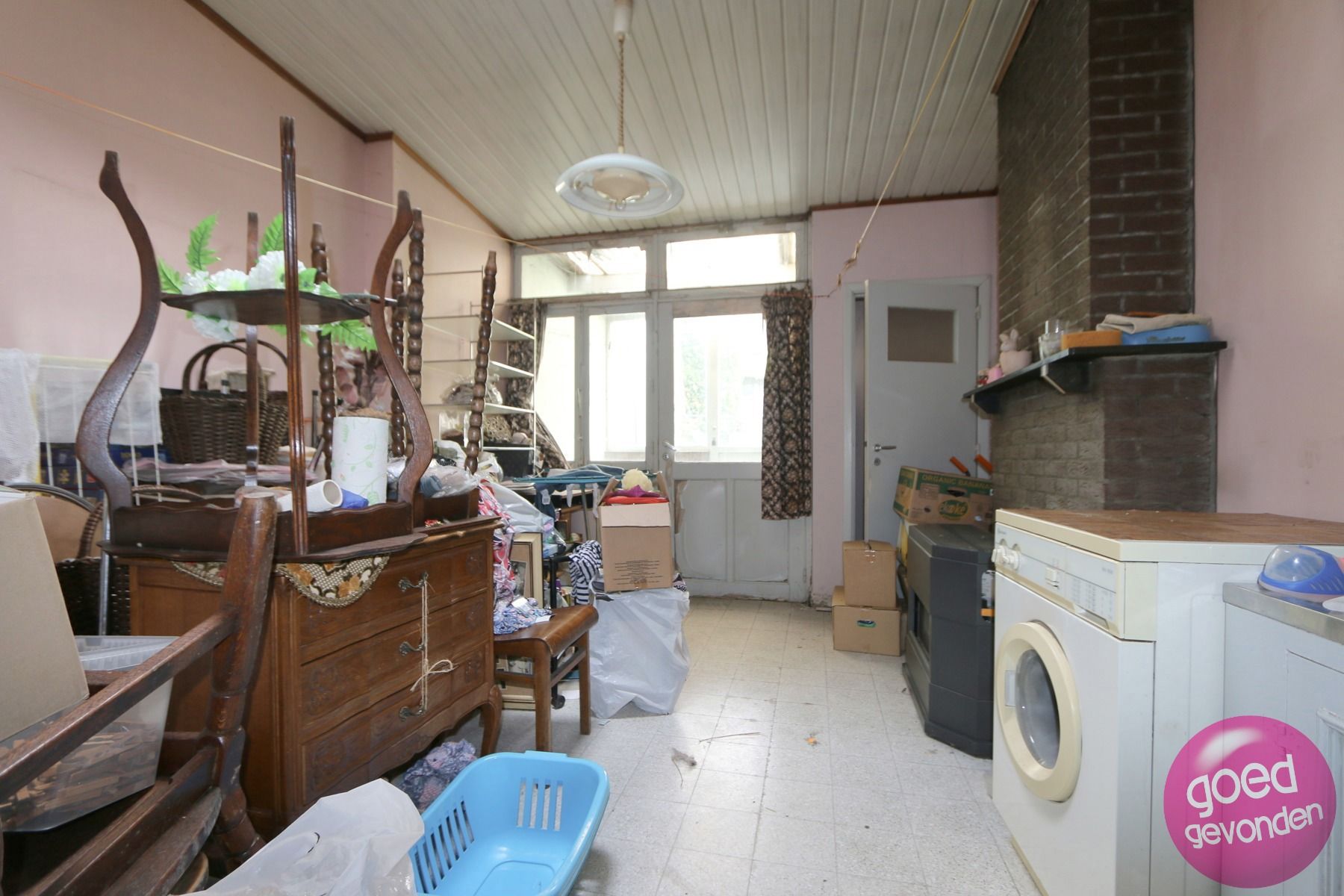TE RENOVEREN WONING - 1 tot 2 SLK - TUIN - CENTRALE LIGGING foto 4