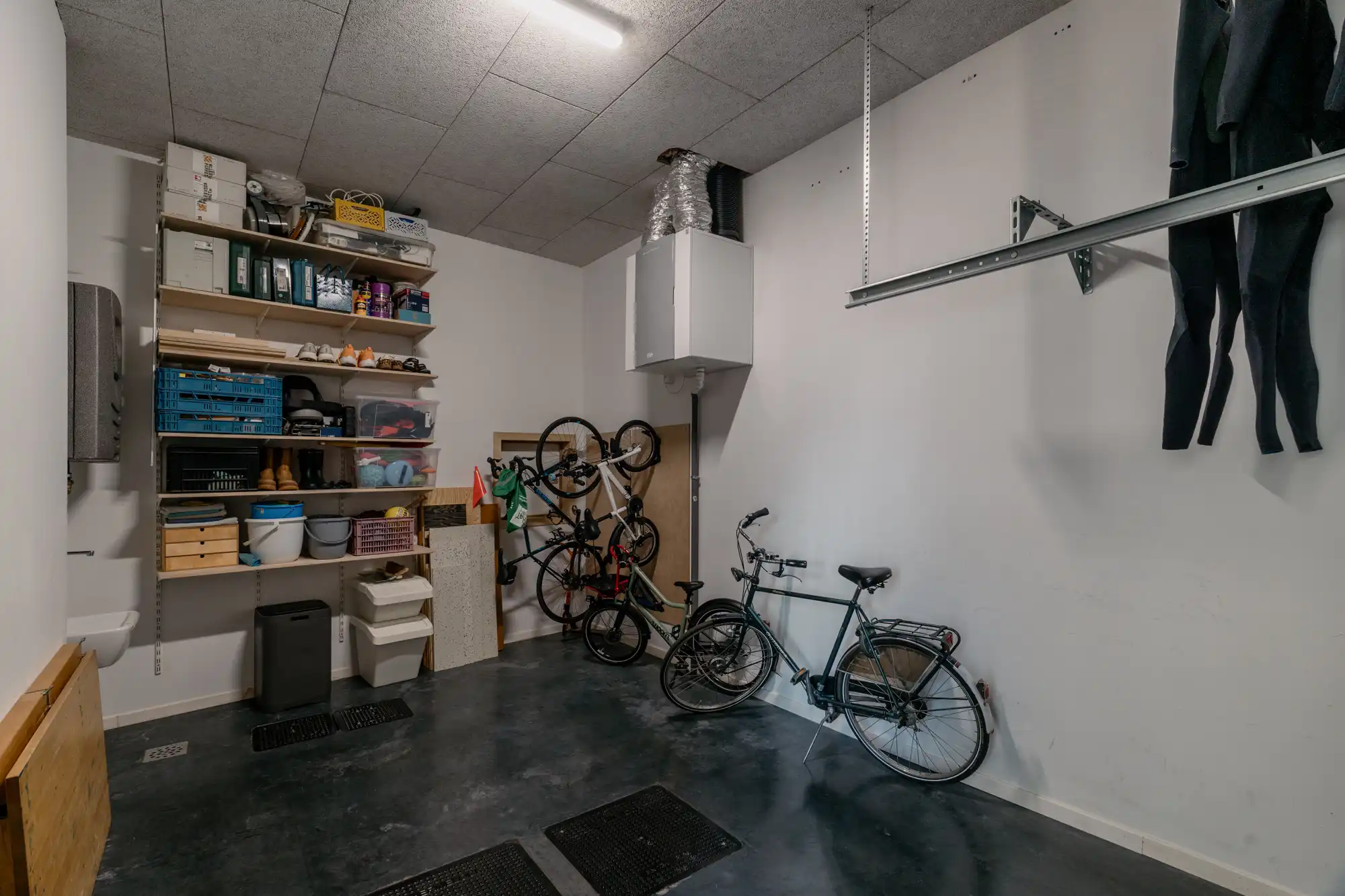 De doordachte gelaagdheid van woning V: Lezze Architecten in Antwerpen-Noord foto 24
