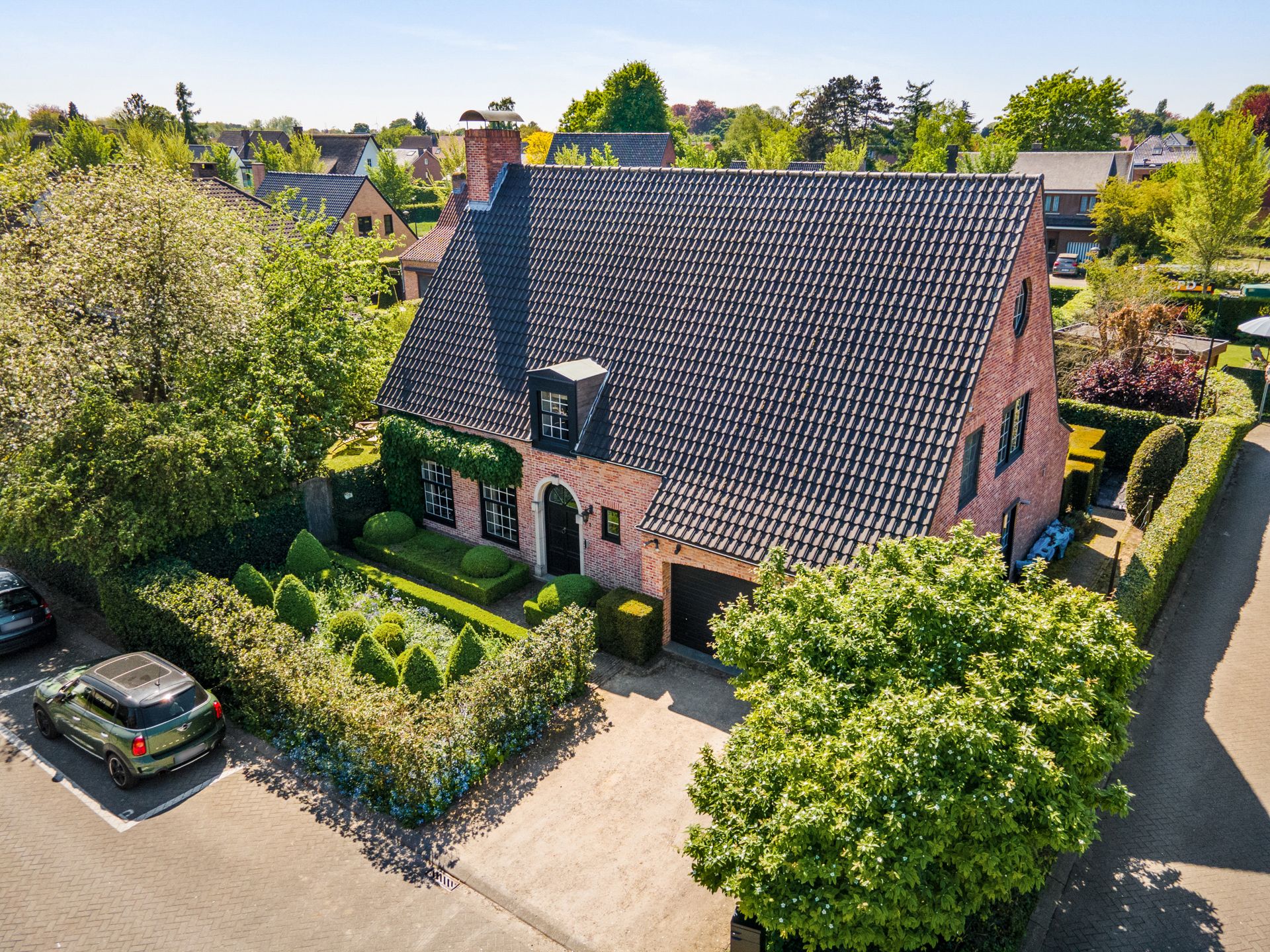 ()=>{if(producerUpdateValueVersion(node),producerAccessed(node),node.value===ERRORED)throw node.error;return node.value} Emiel Van Hemeldonckstraat 3 - 2540 Hove