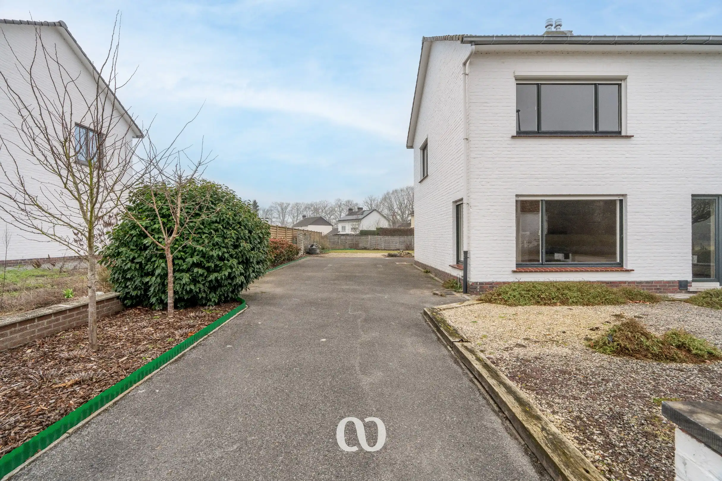 Gezellige gezinswoning met 4 slaapkamers in het landelijke Lozer foto 2