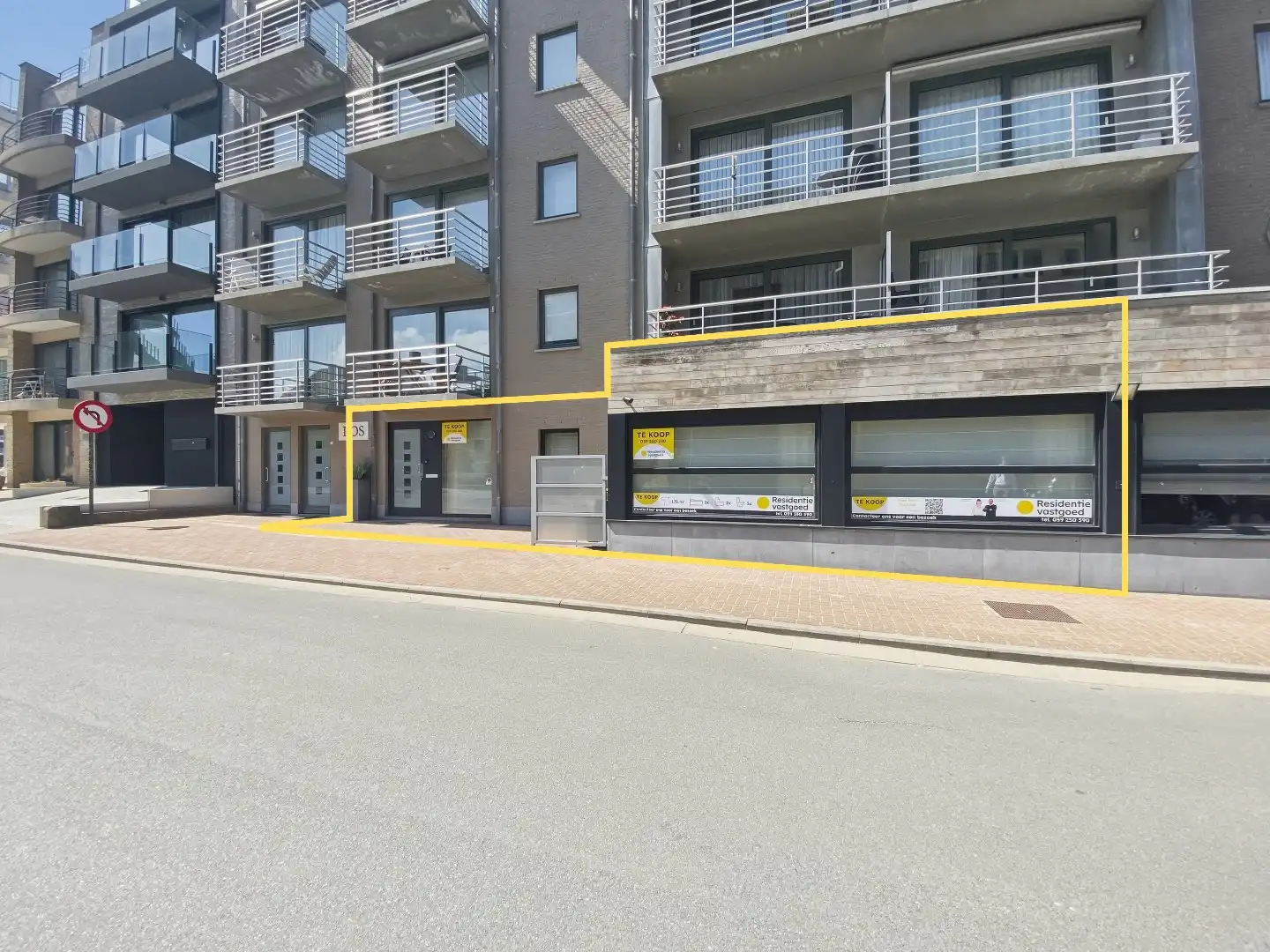 Prachtig onderhouden gelijkvloersappartement van maar liefst 175m² gelegen op 50m van het strand te Sint-Idesbald. foto 2
