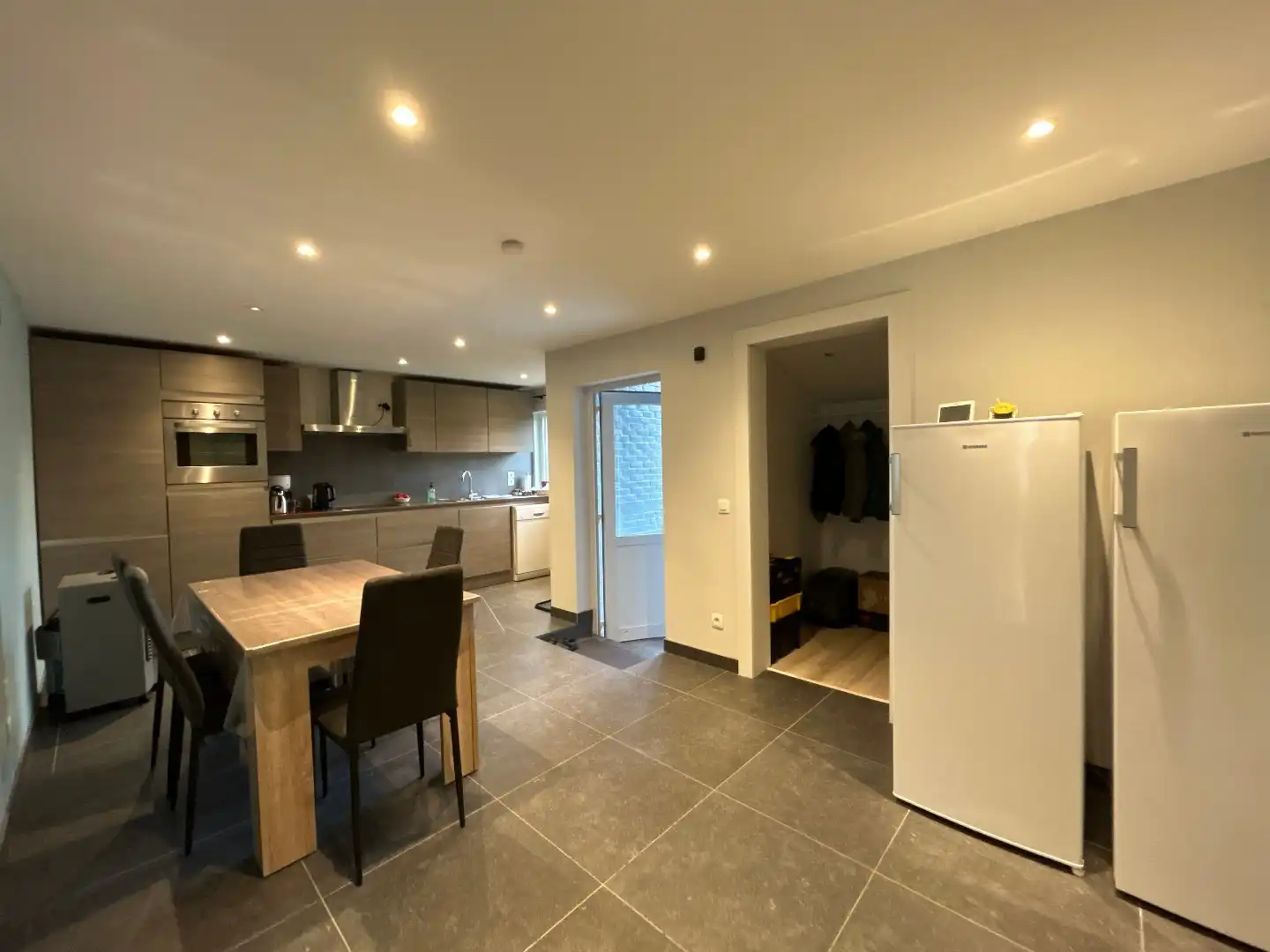 Gerenoveerde woning op een toplocatie in Sint-Katelijne-Waver! foto 20