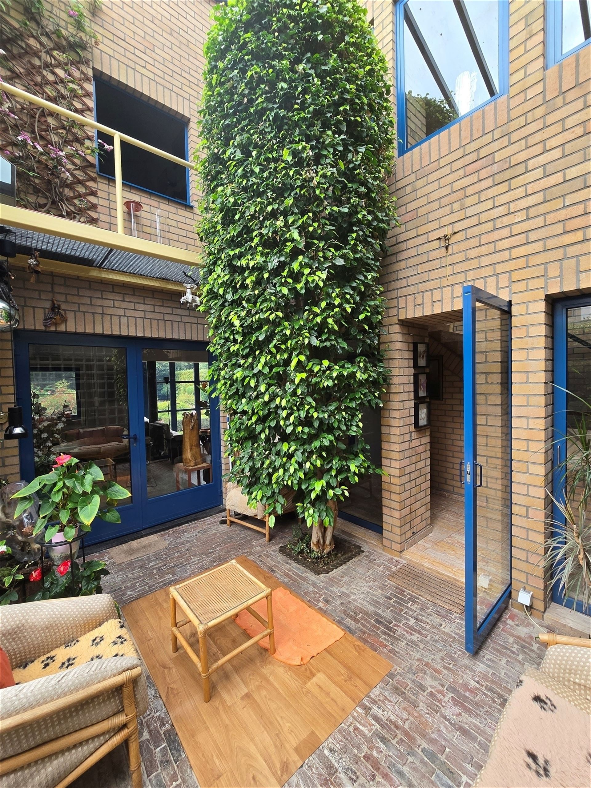 Exclusieve villa met tuin en vijver ! foto 14