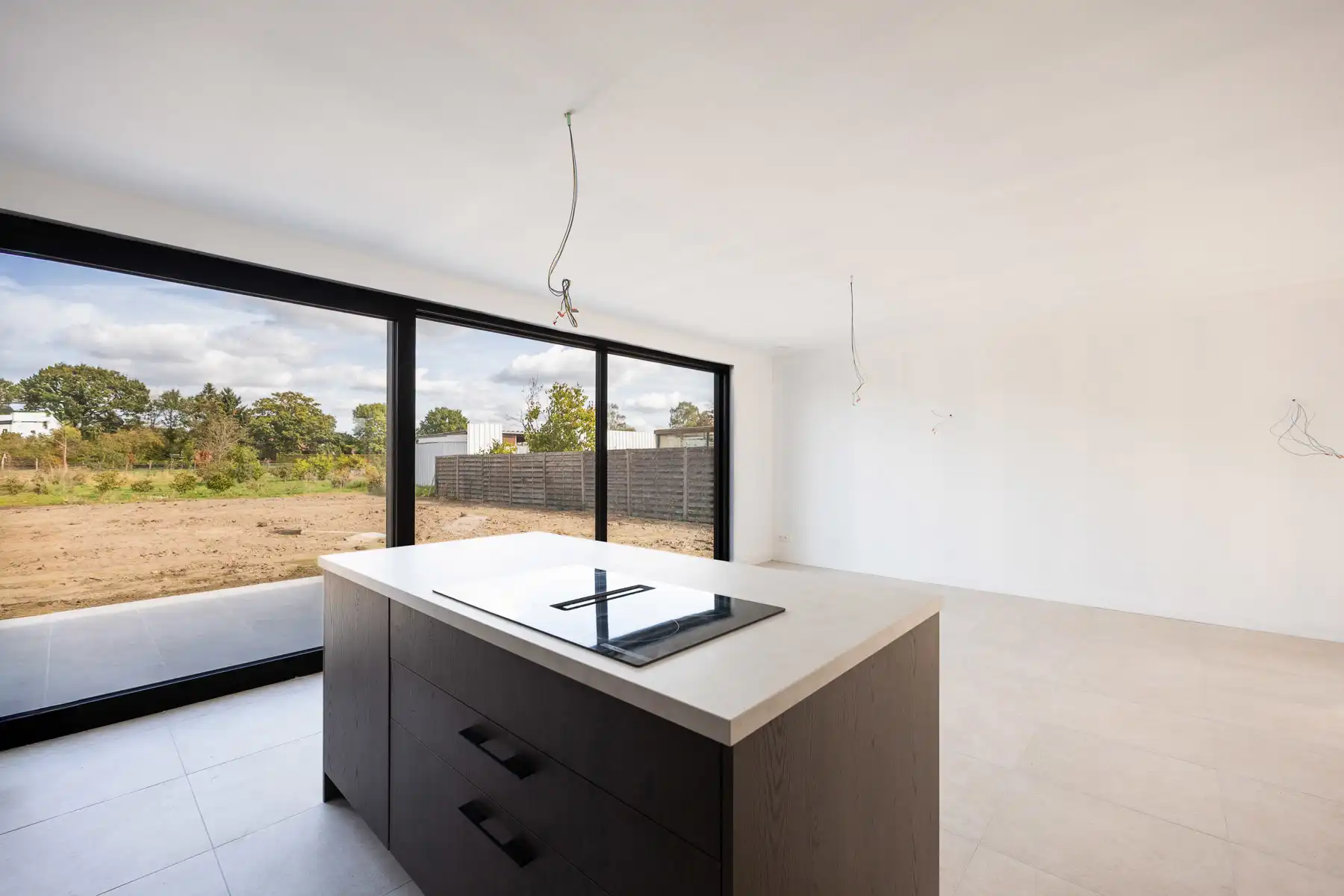 Moderne BEN-woning met zicht op groen foto 10