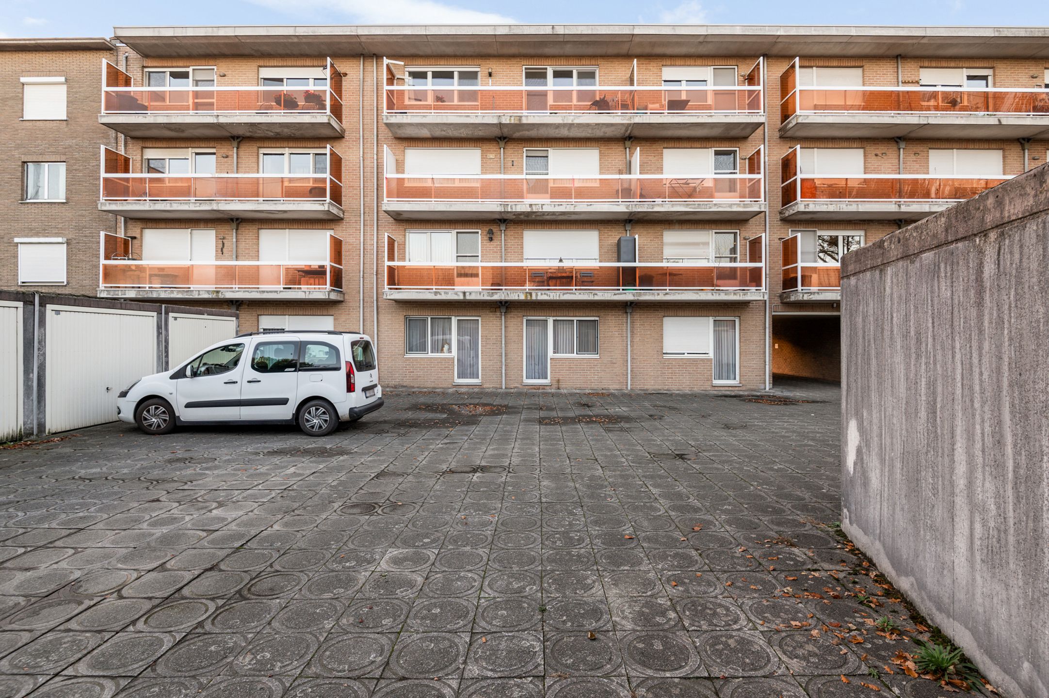 Ruim en verzorgd gelijkvloers appartement met 3 slaapkamers foto 17