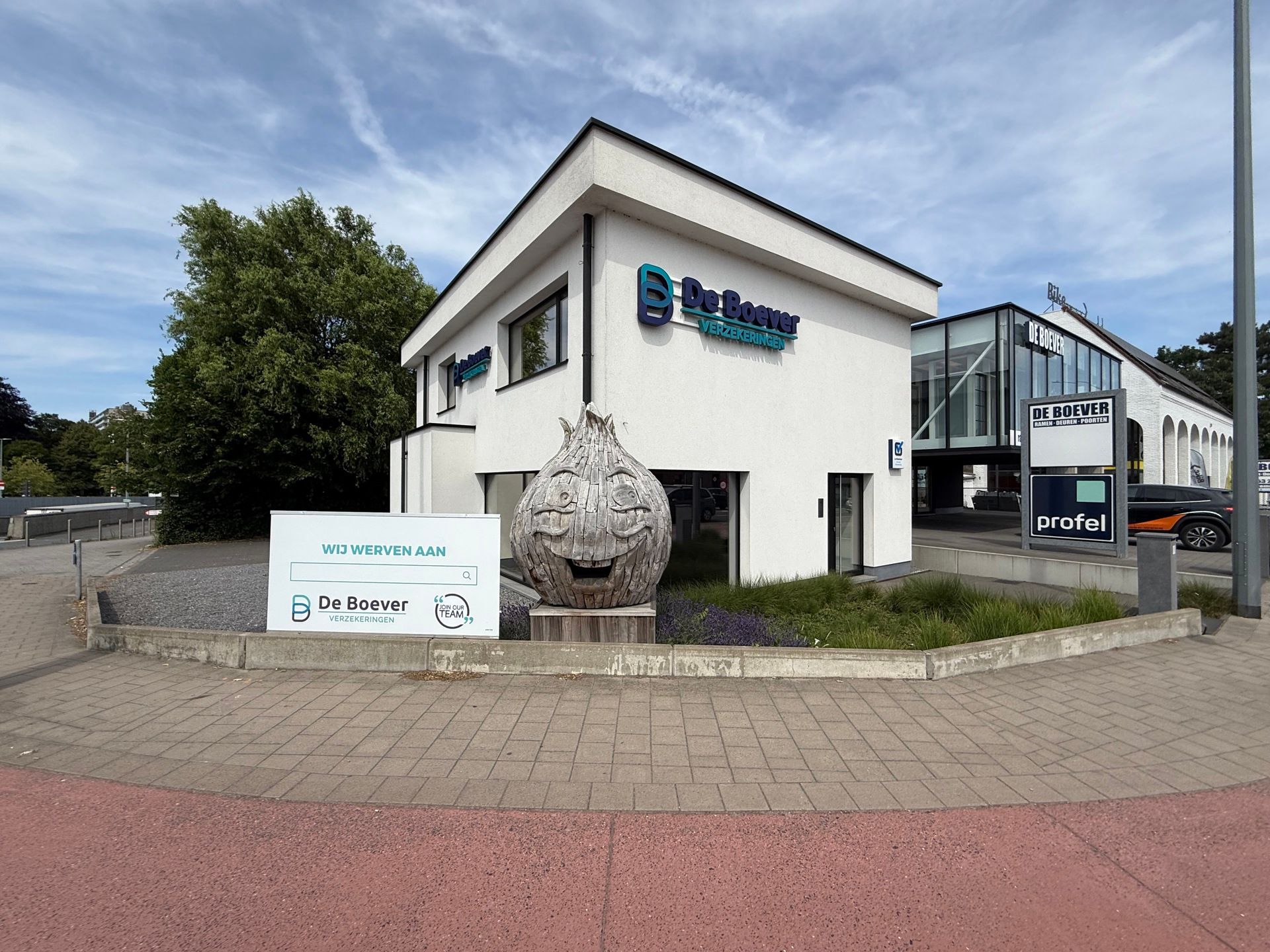 AALST - Commercieel pand op TOPlocatie. foto {{pictureIndex}}