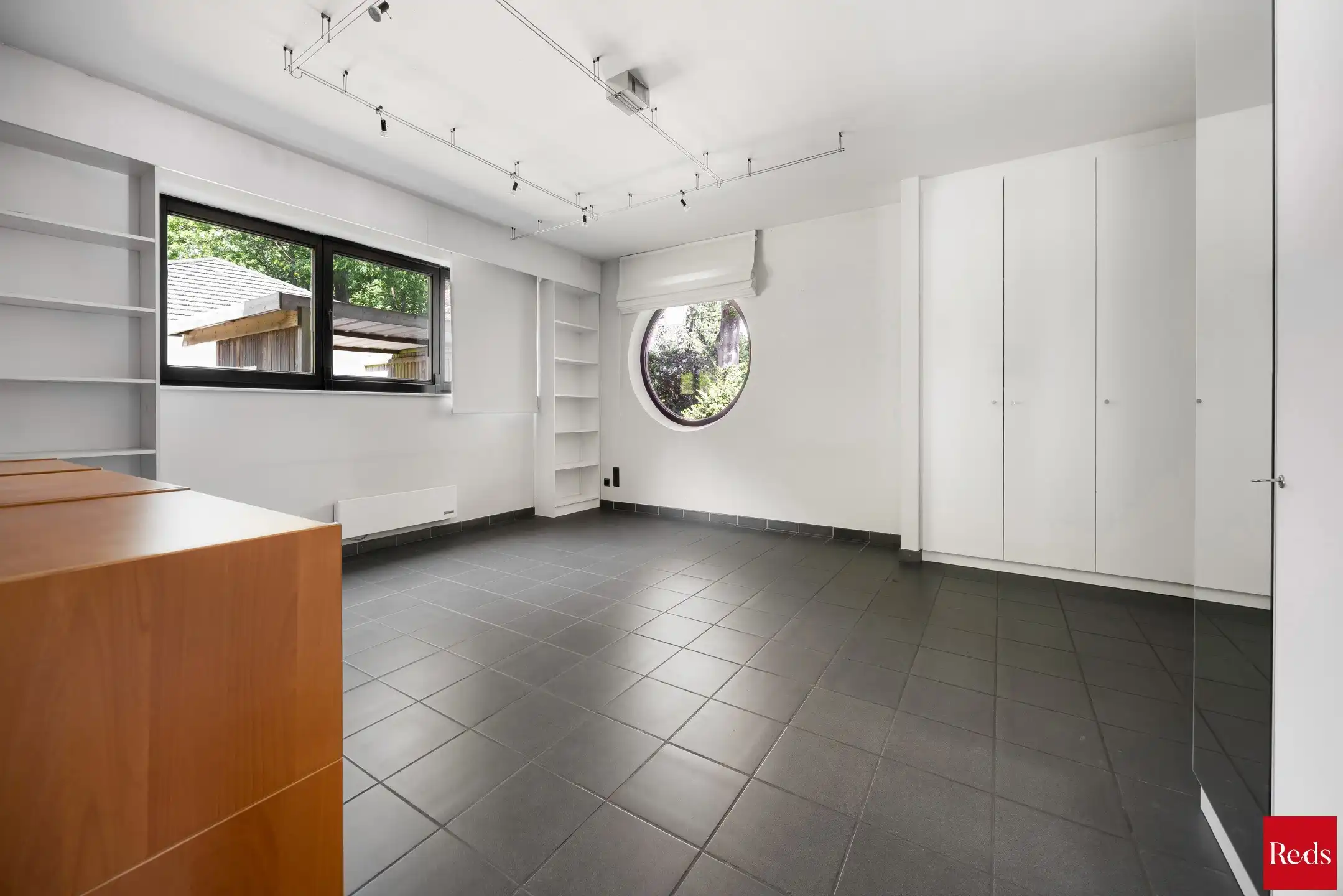 Villa met zwembad omringd door natuur en maximale privacy foto 13