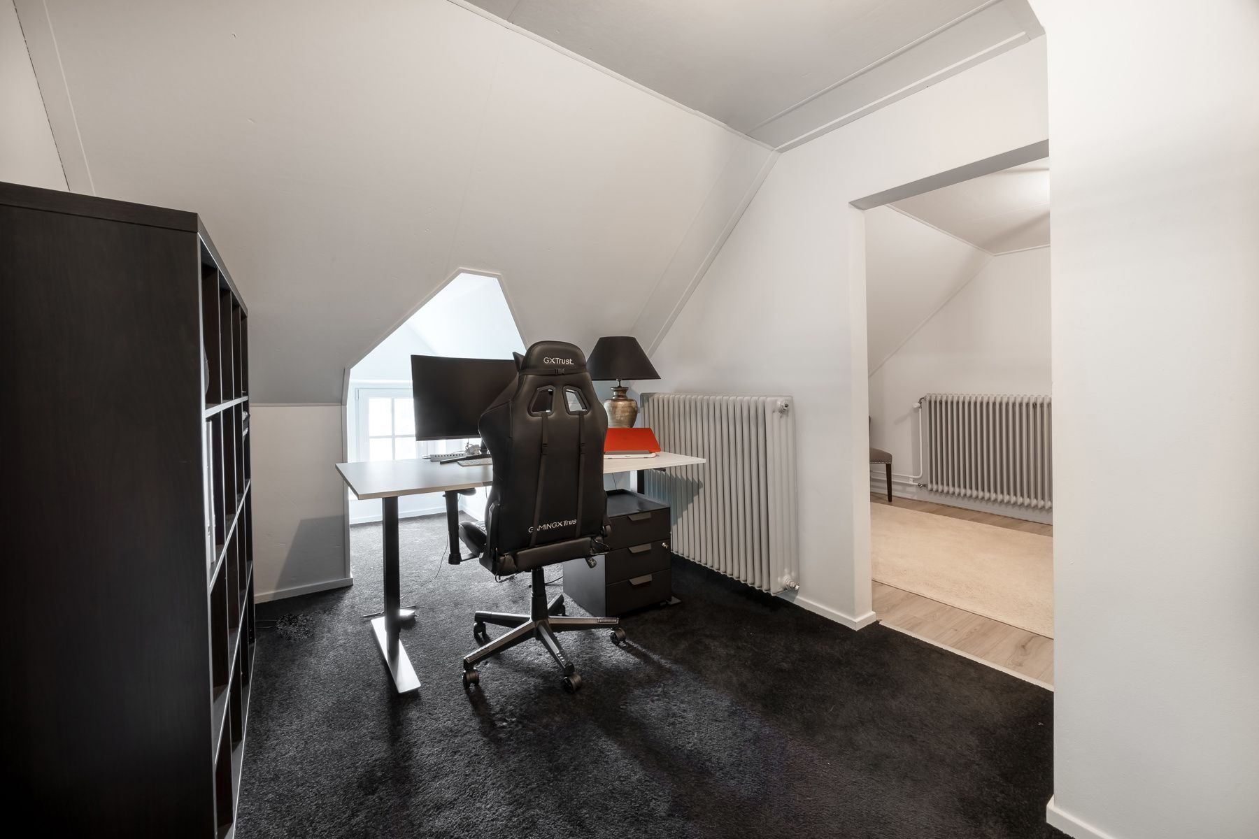 Tijdloze, verrassend ruime villa op grondstuk van 2000m2 foto 23