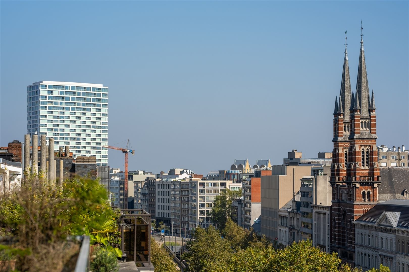 UNIEK dakappartement met grote terrassen en autostaanplaatsen foto 38