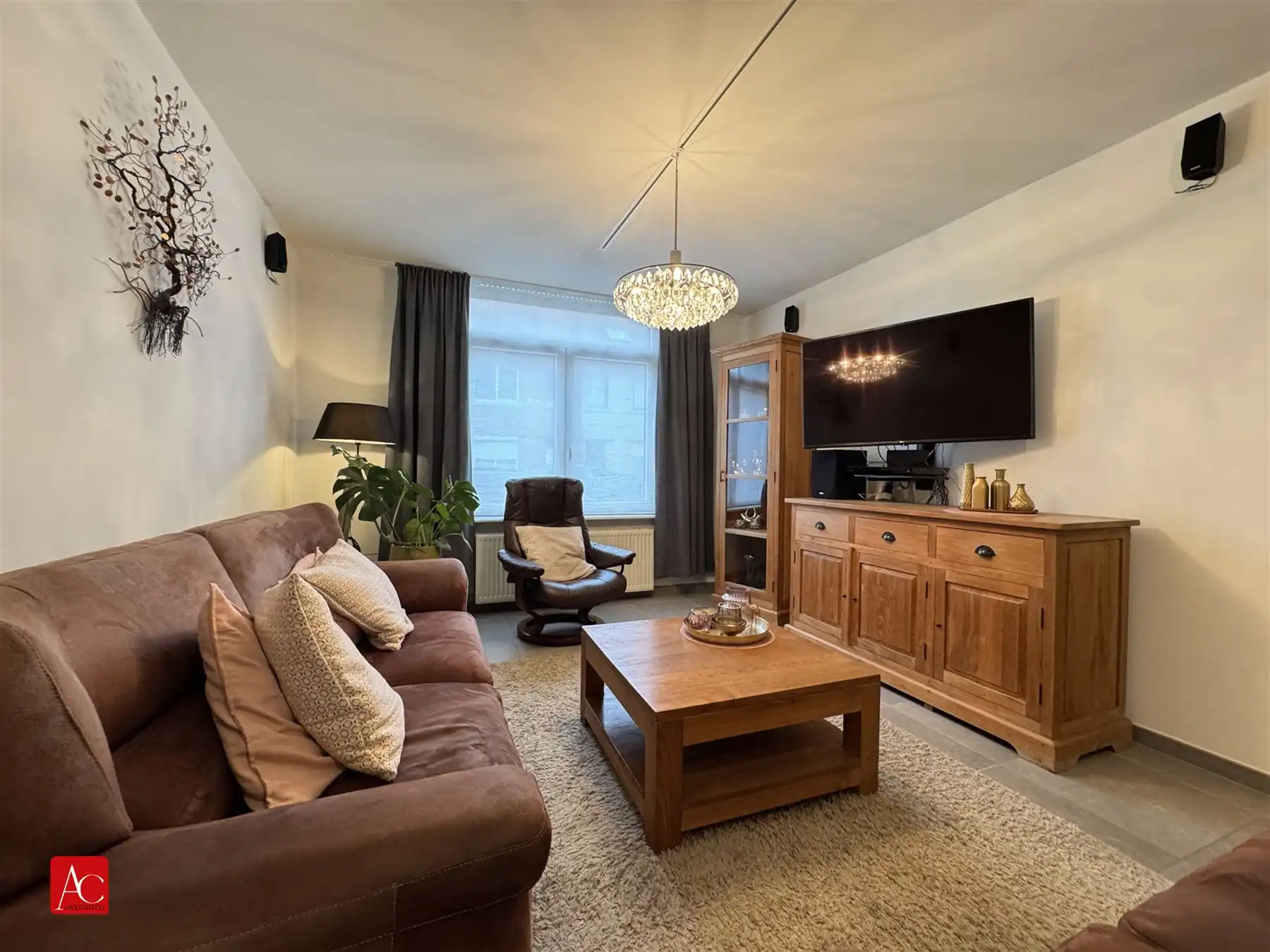 Instapklare ééngezinswoning met 4 slaapkamers foto 2