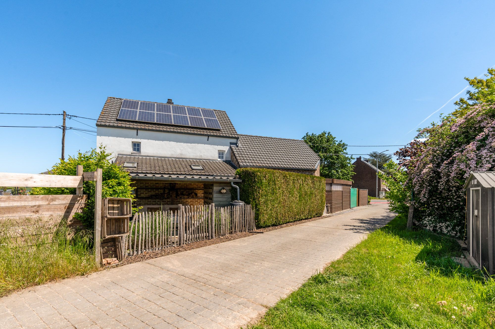 Compleet gerenoveerde en instapklare woning te Kortessem! foto 20