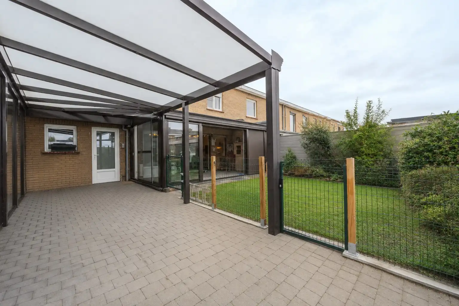 Charmante halfopen woning met zonnige tuin! foto 18