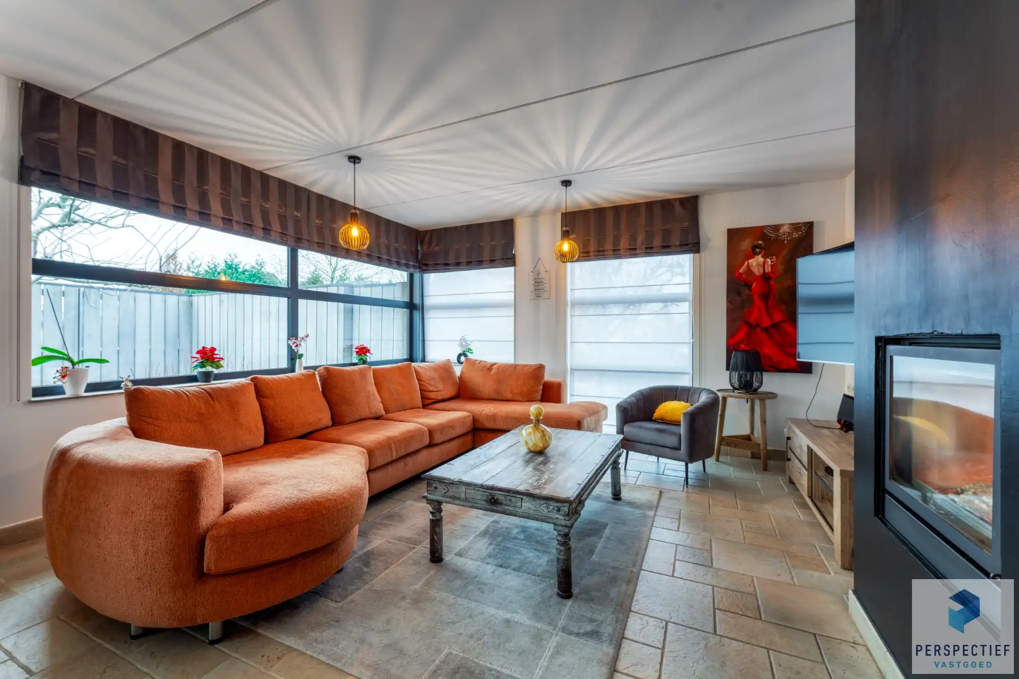 Centraal gelegen villa  met mooie tuin op 734 m² foto 7