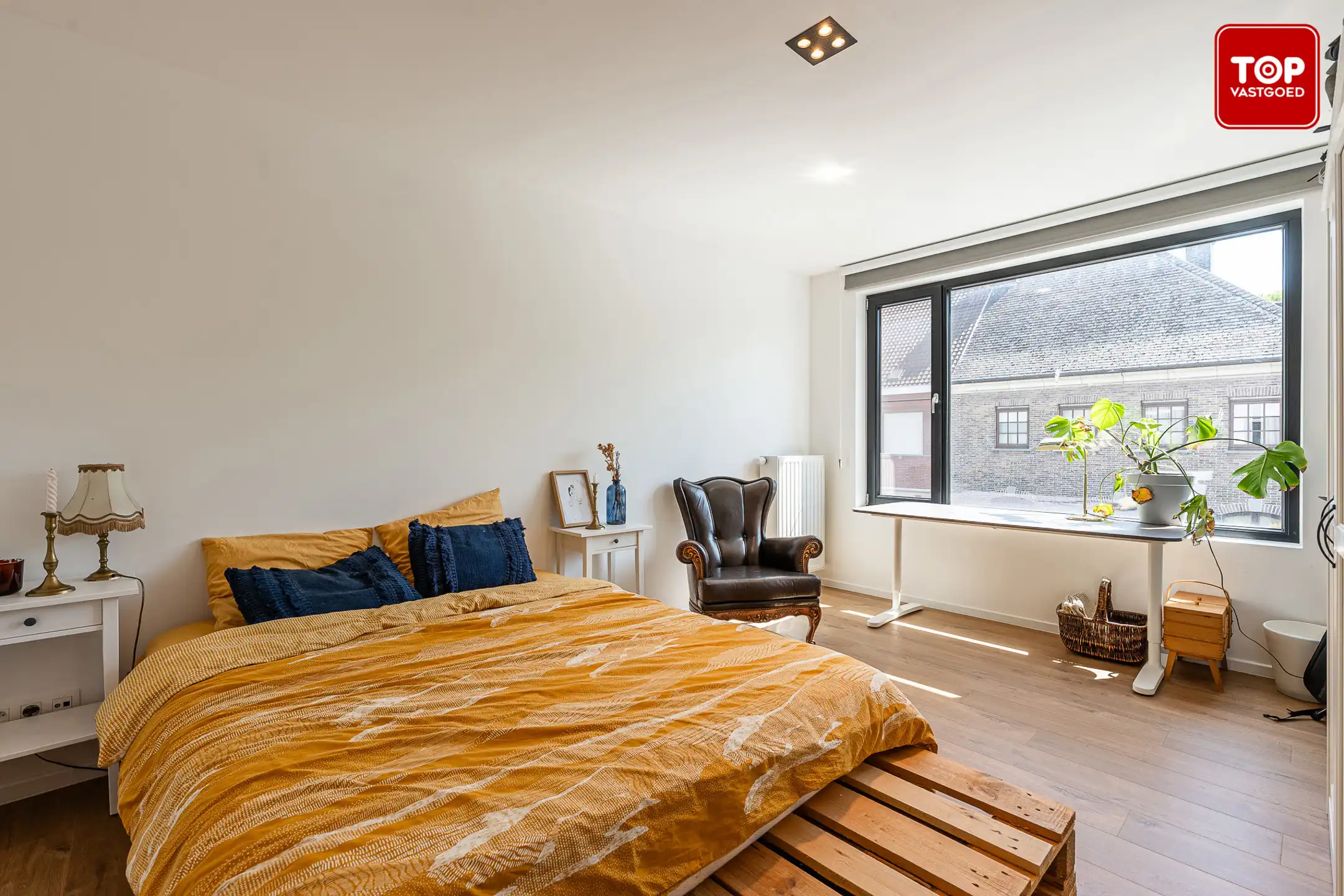 Totaal gerenoveerde woning (2021) met 4 slaapkamers. foto 18